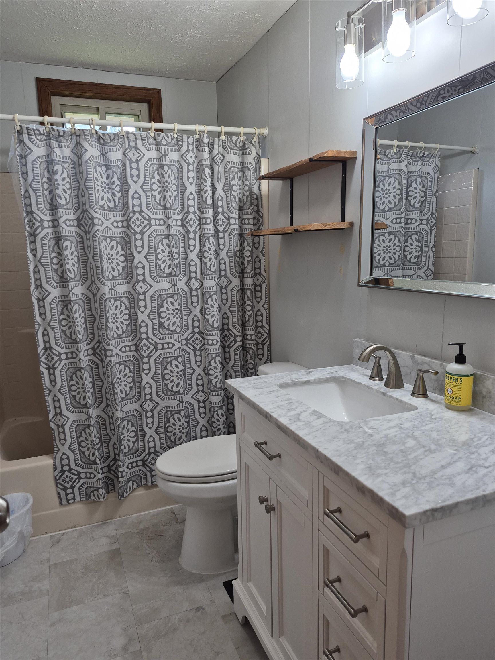 109 Eureka Lake Rd Property Photo 6