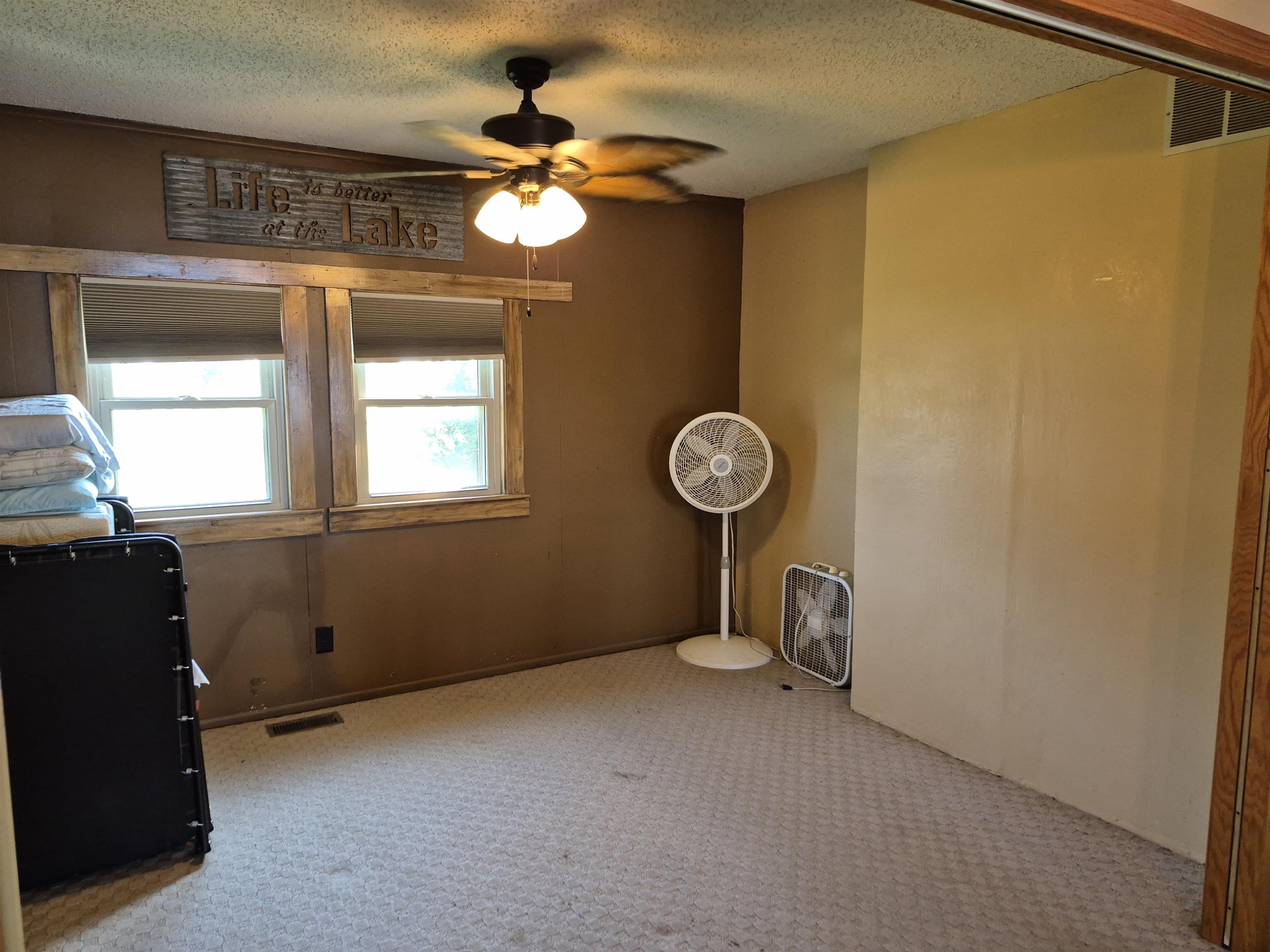 109 Eureka Lake Rd Property Photo 9