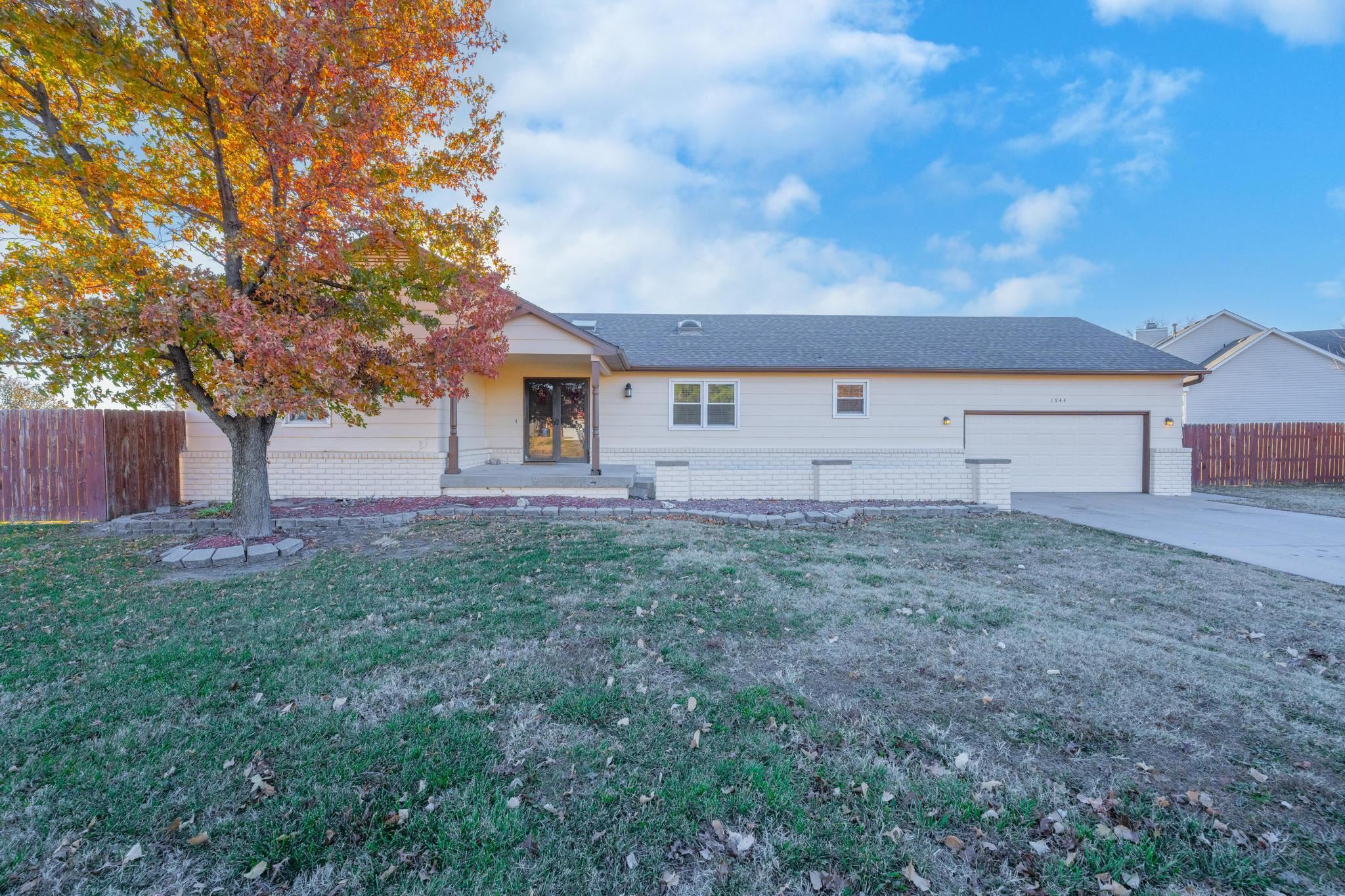 Broadmoor Real Estate Listings Main Image