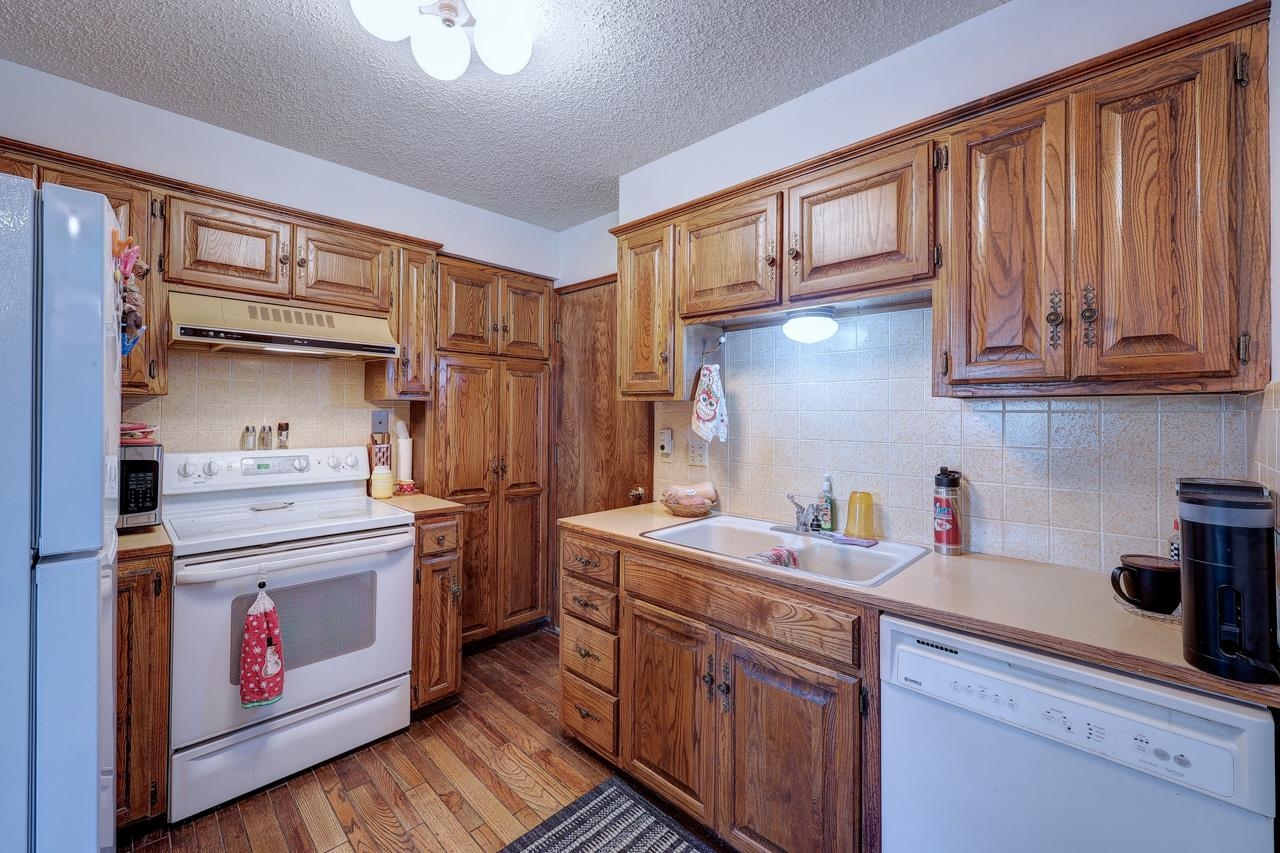 20 Renfrew Rd Property Photo 7