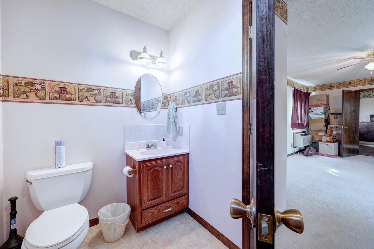 20 Renfrew Rd Property Photo 23
