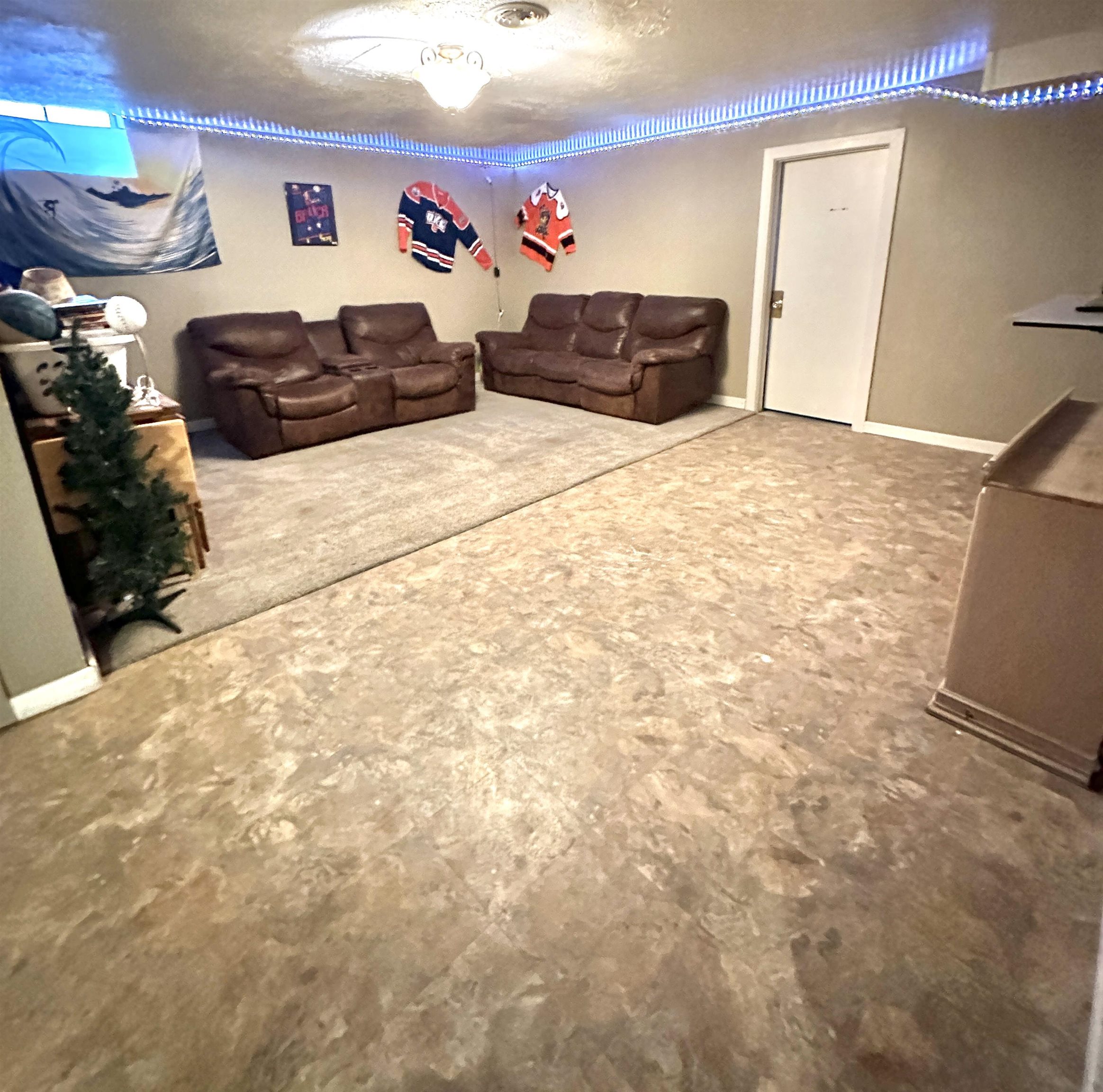 2 Crown Circle Property Photo 15