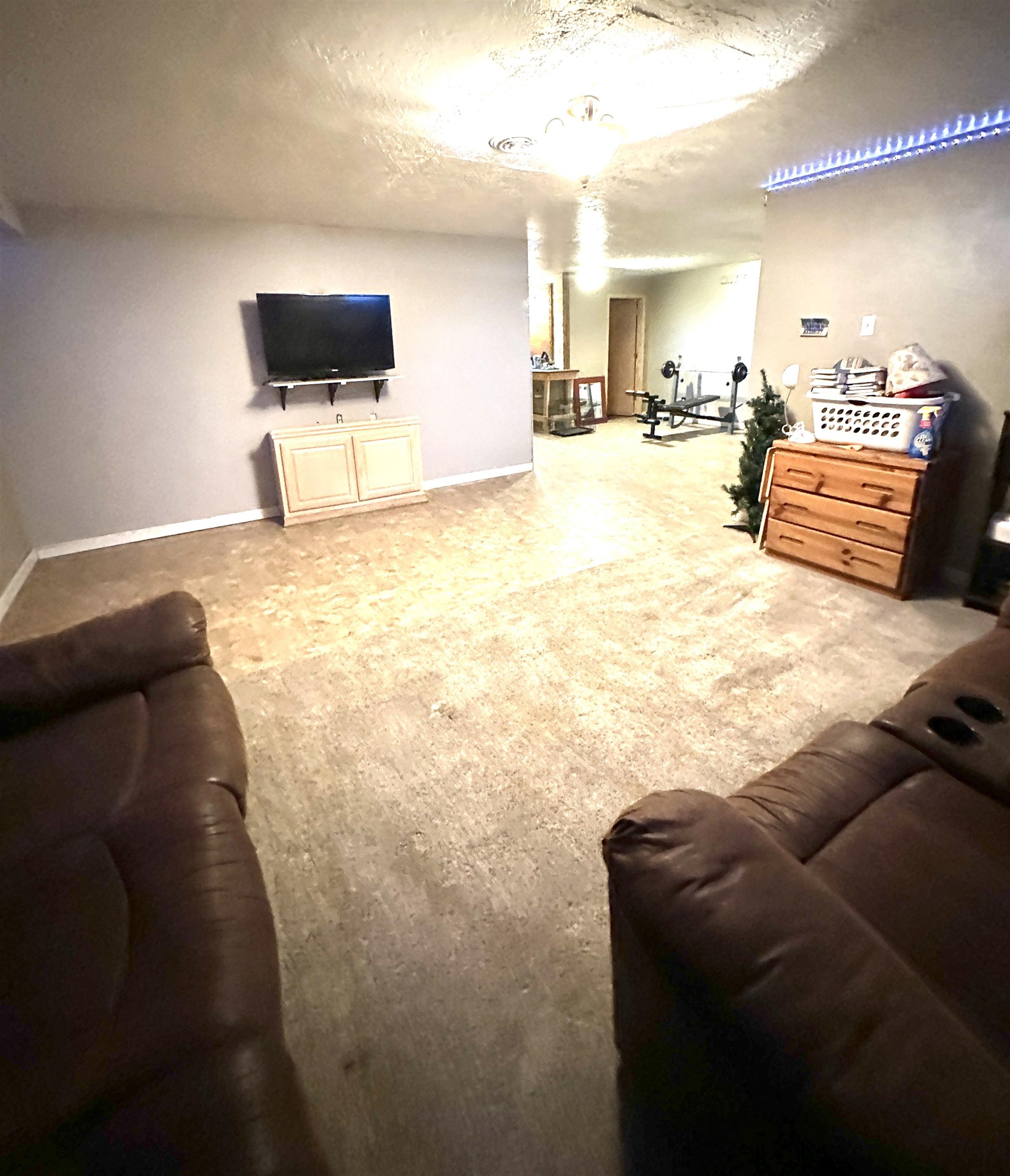 2 Crown Circle Property Photo 16