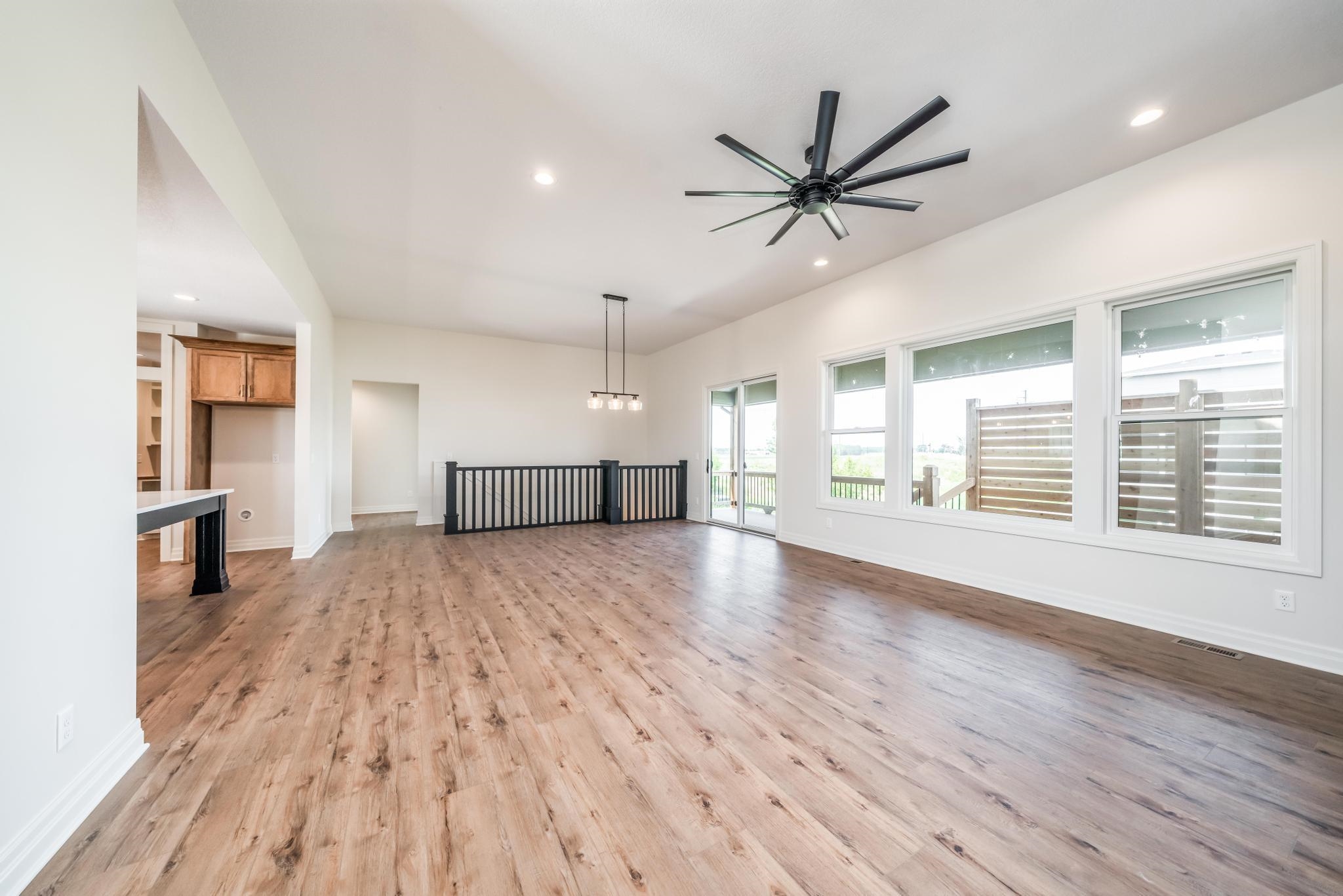 5101 Shoreside Ct Property Photo 6
