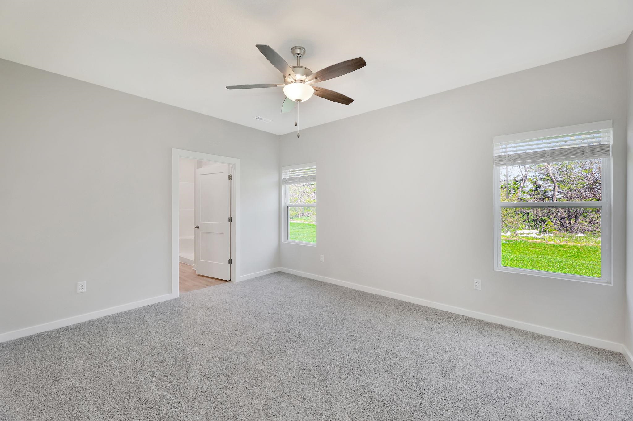 1408 Sedgwick St Property Photo 13