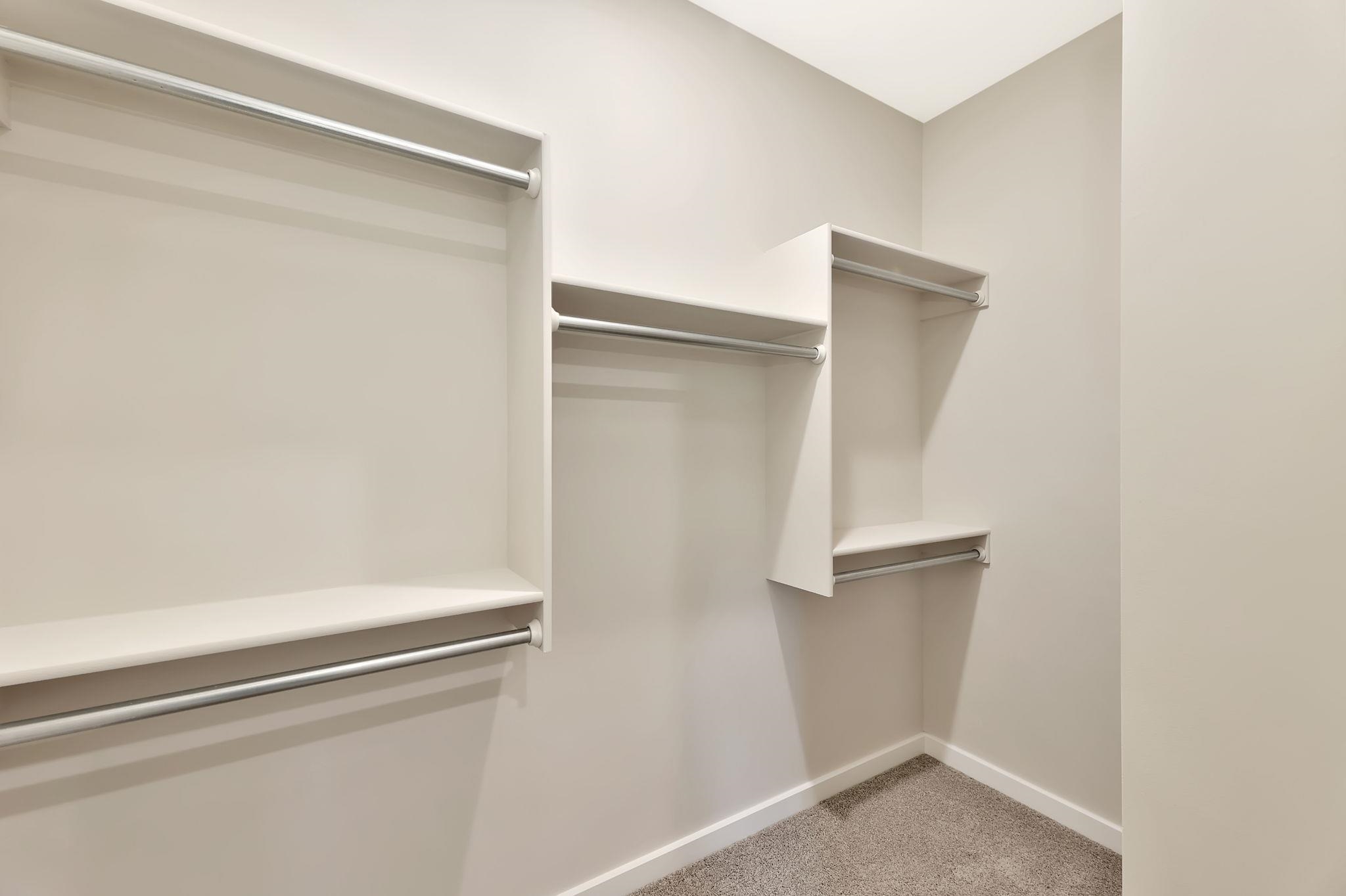 1408 Sedgwick St Property Photo 15
