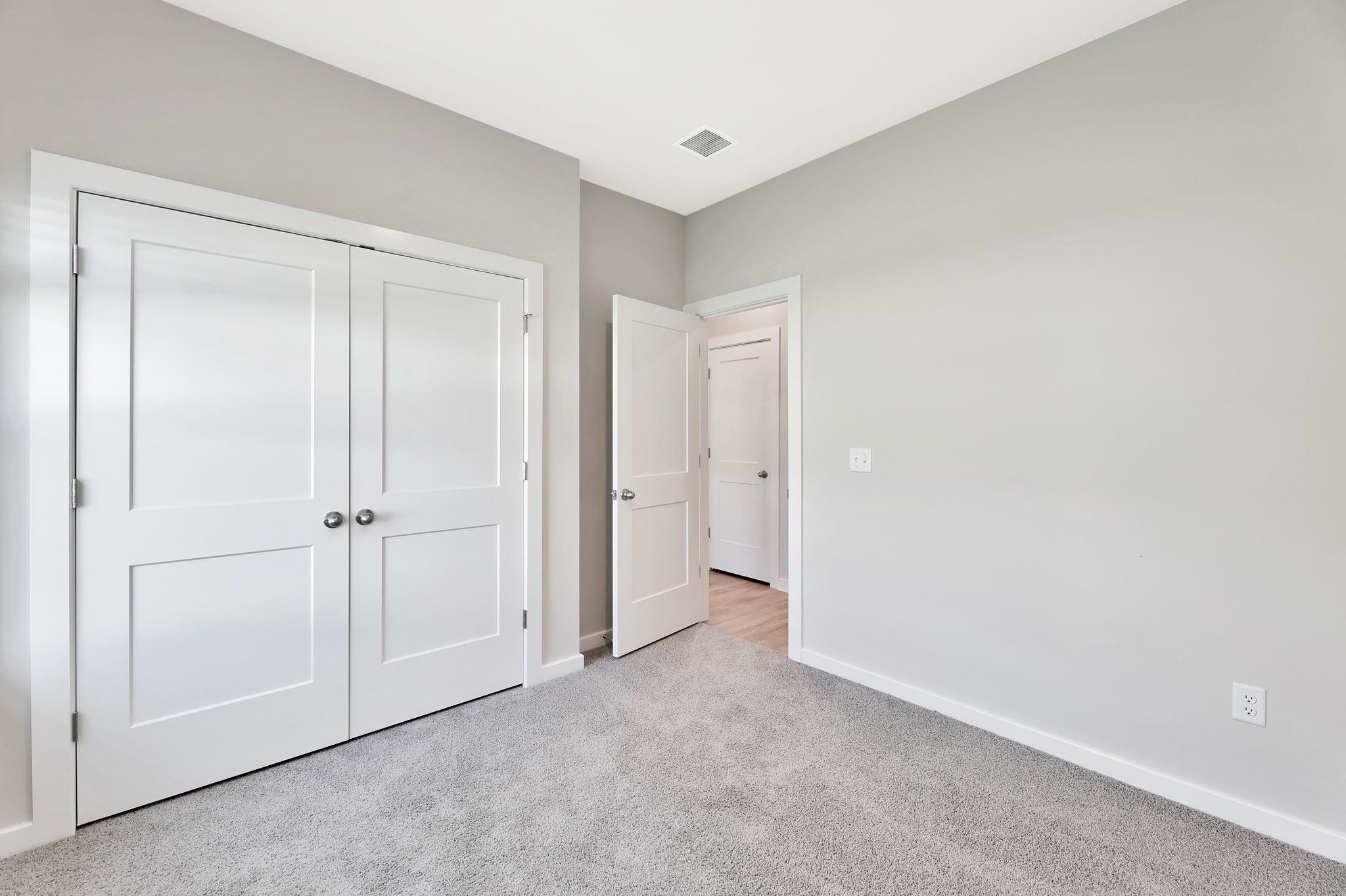 1408 Sedgwick St Property Photo 23