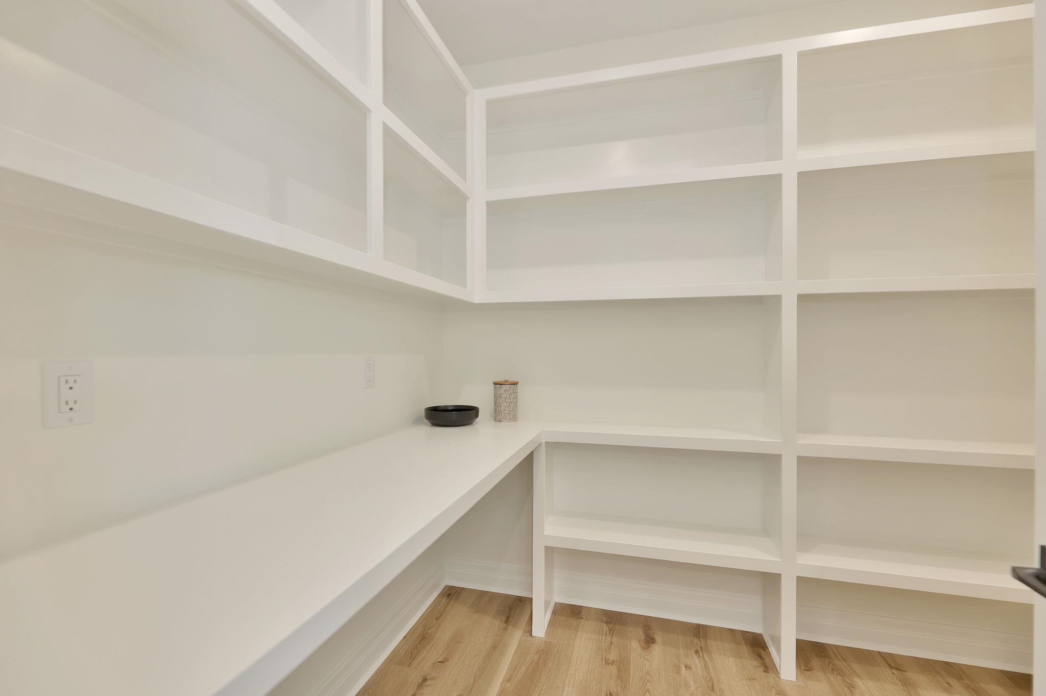 826 N Speyside Cir Property Photo 30