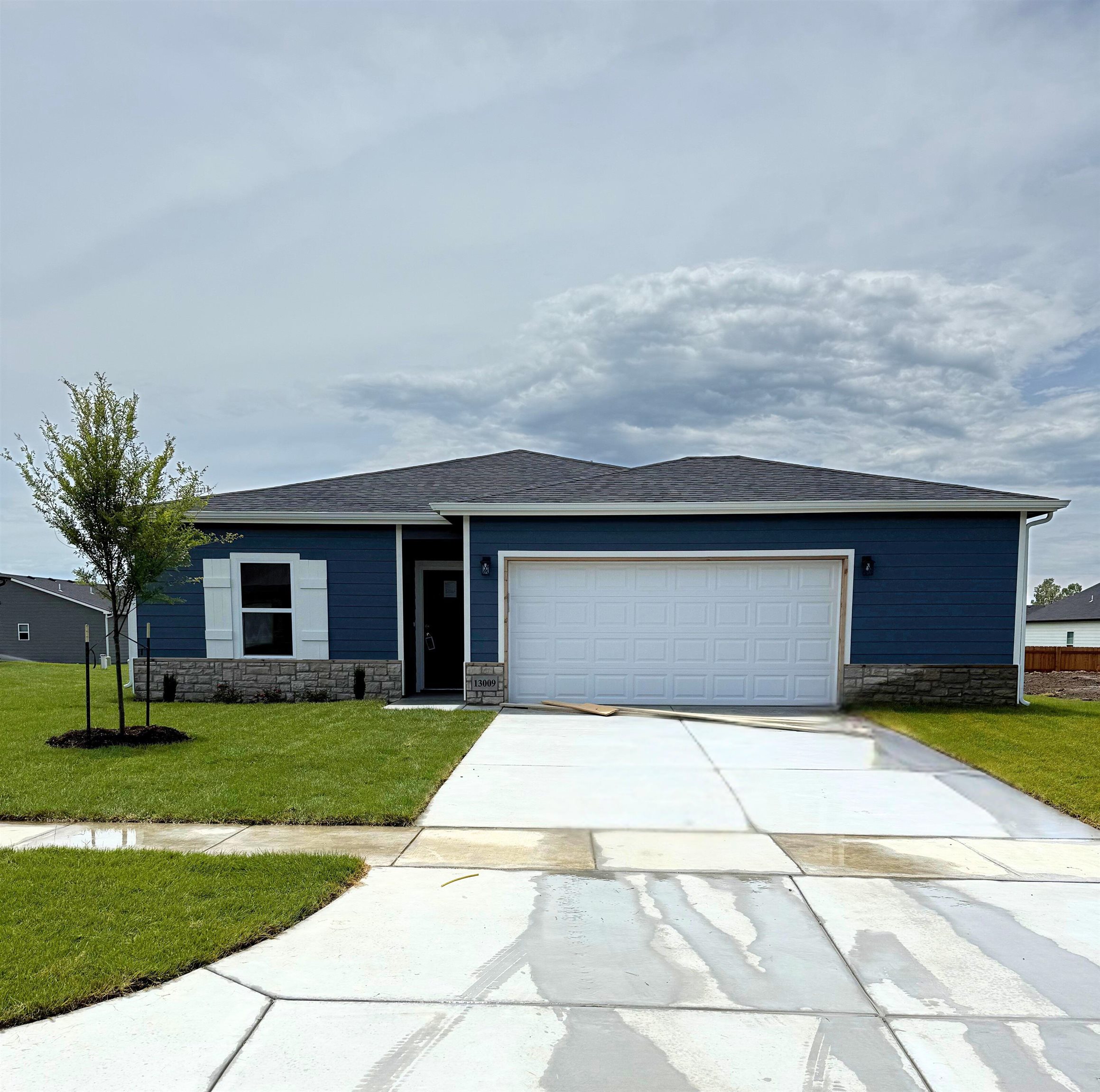 13009 E Spring Valley St Property Photo 1