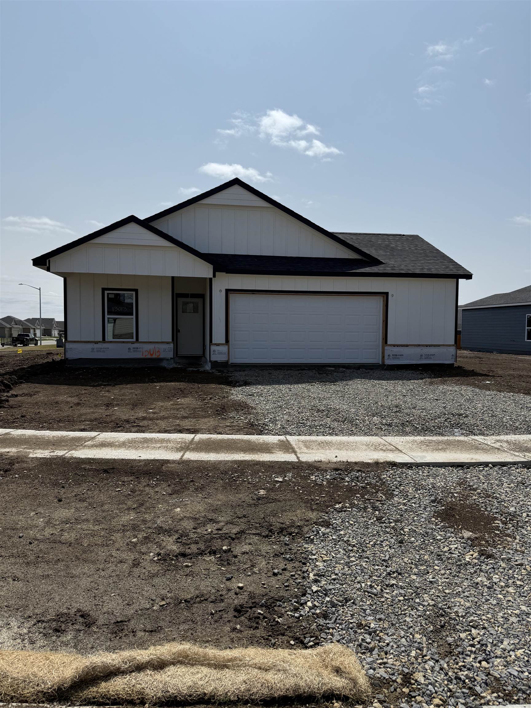 13013 E Spring Valley St Property Photo