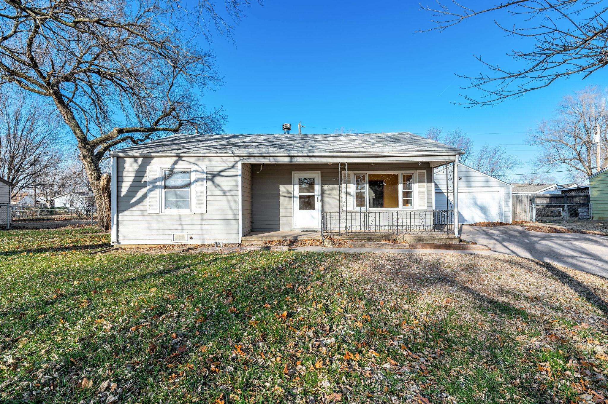 6435 S A St Property Photo