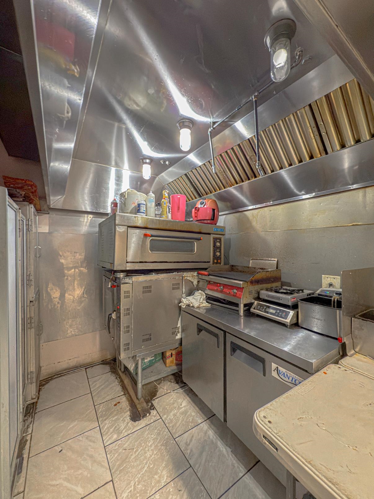 2528 S Oliver Ave Property Photo 20
