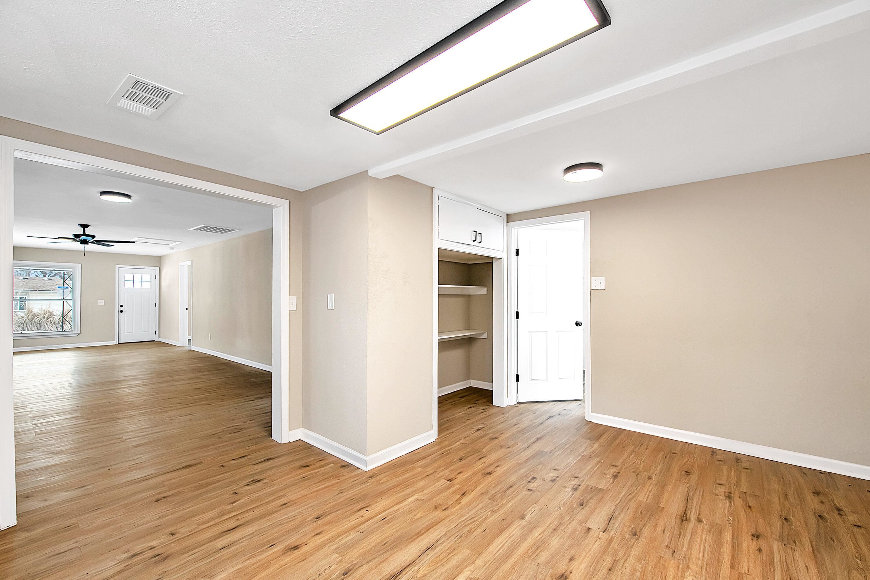 318 S Cranmer St Property Photo 13