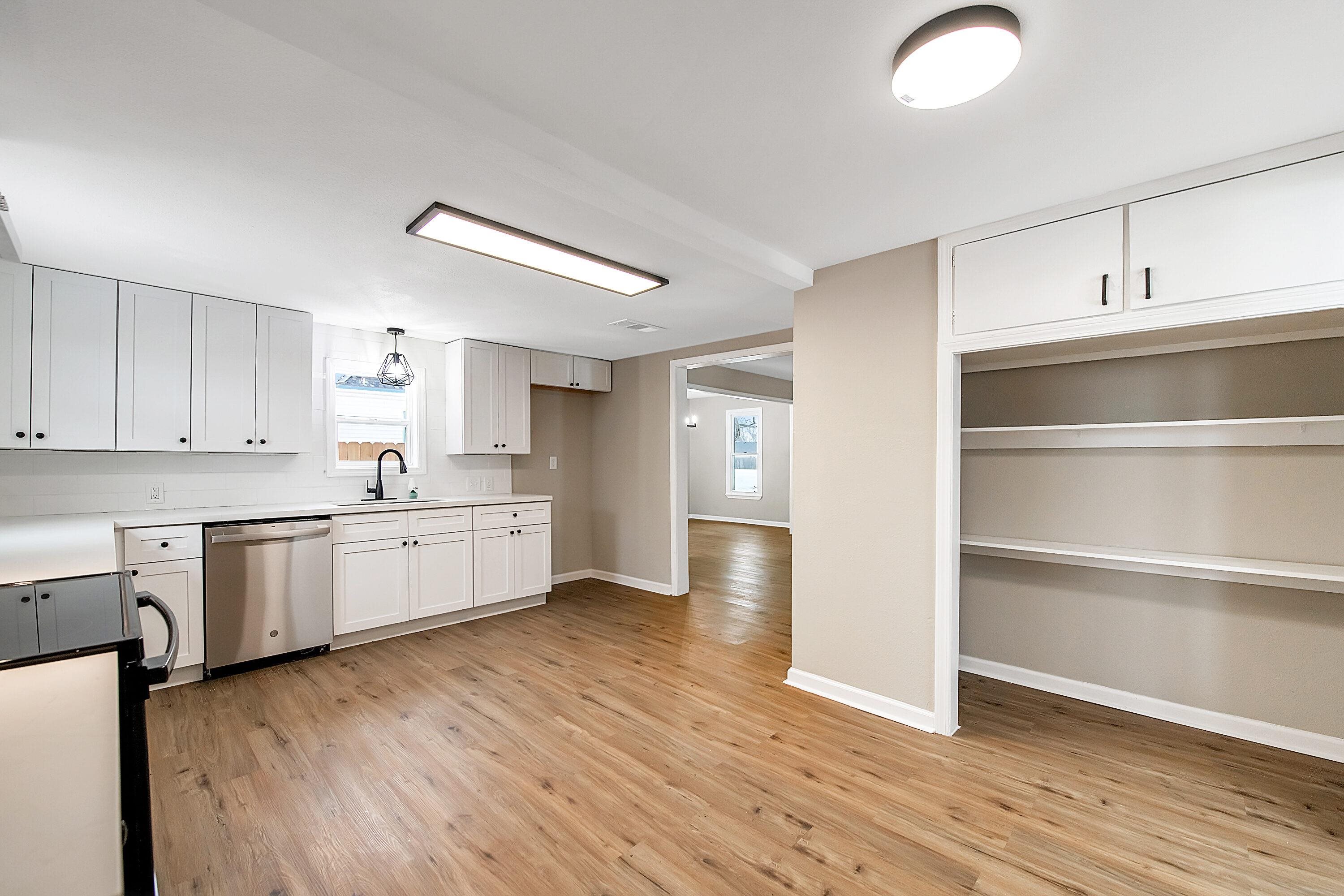 318 S Cranmer St Property Photo 15