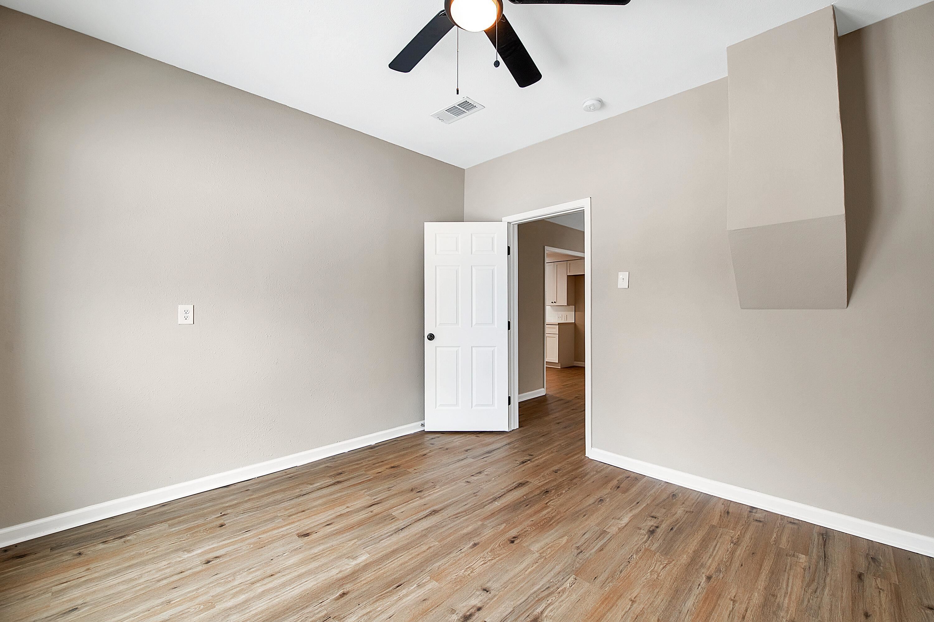 318 S Cranmer St Property Photo 26