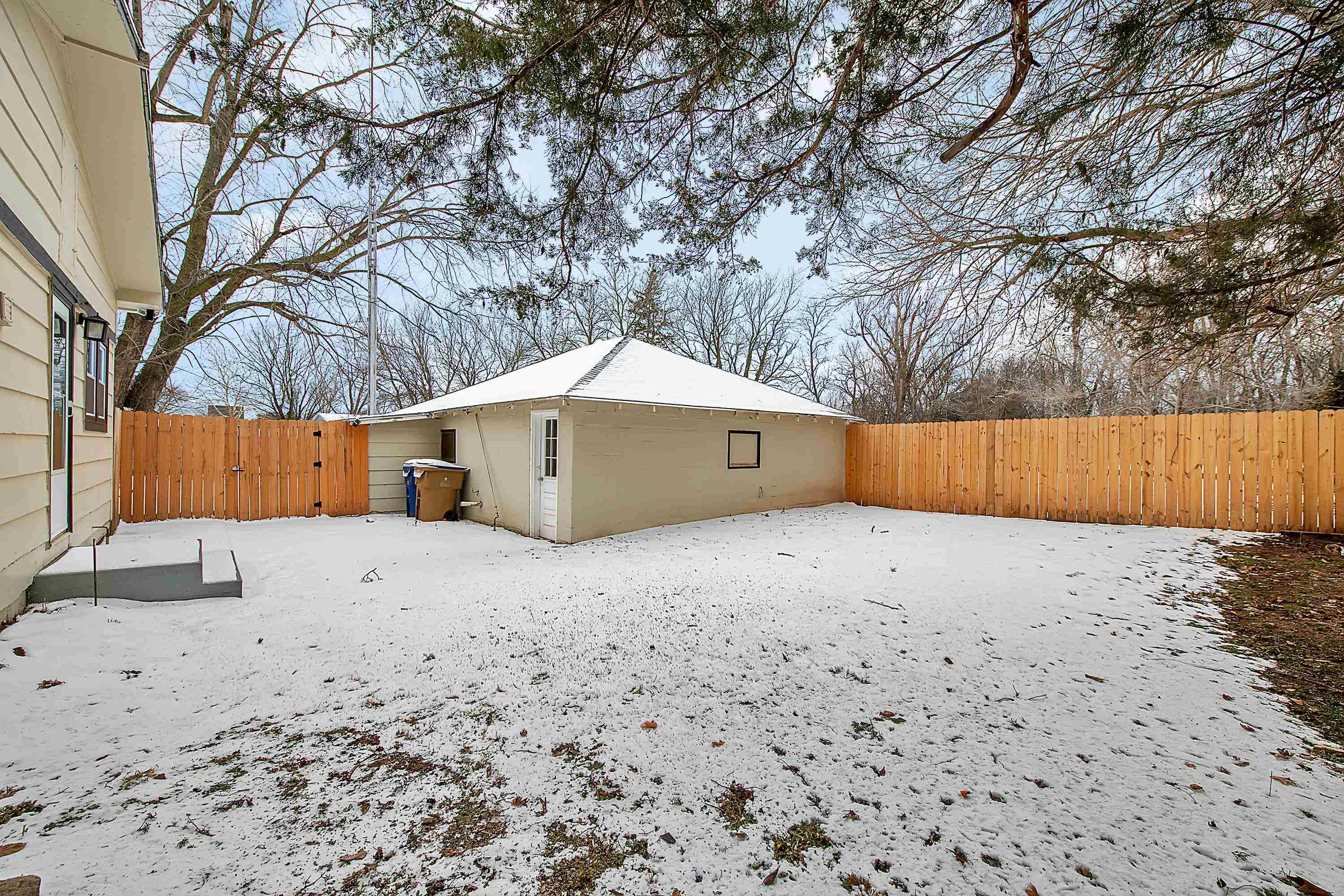 318 S Cranmer St Property Photo 31
