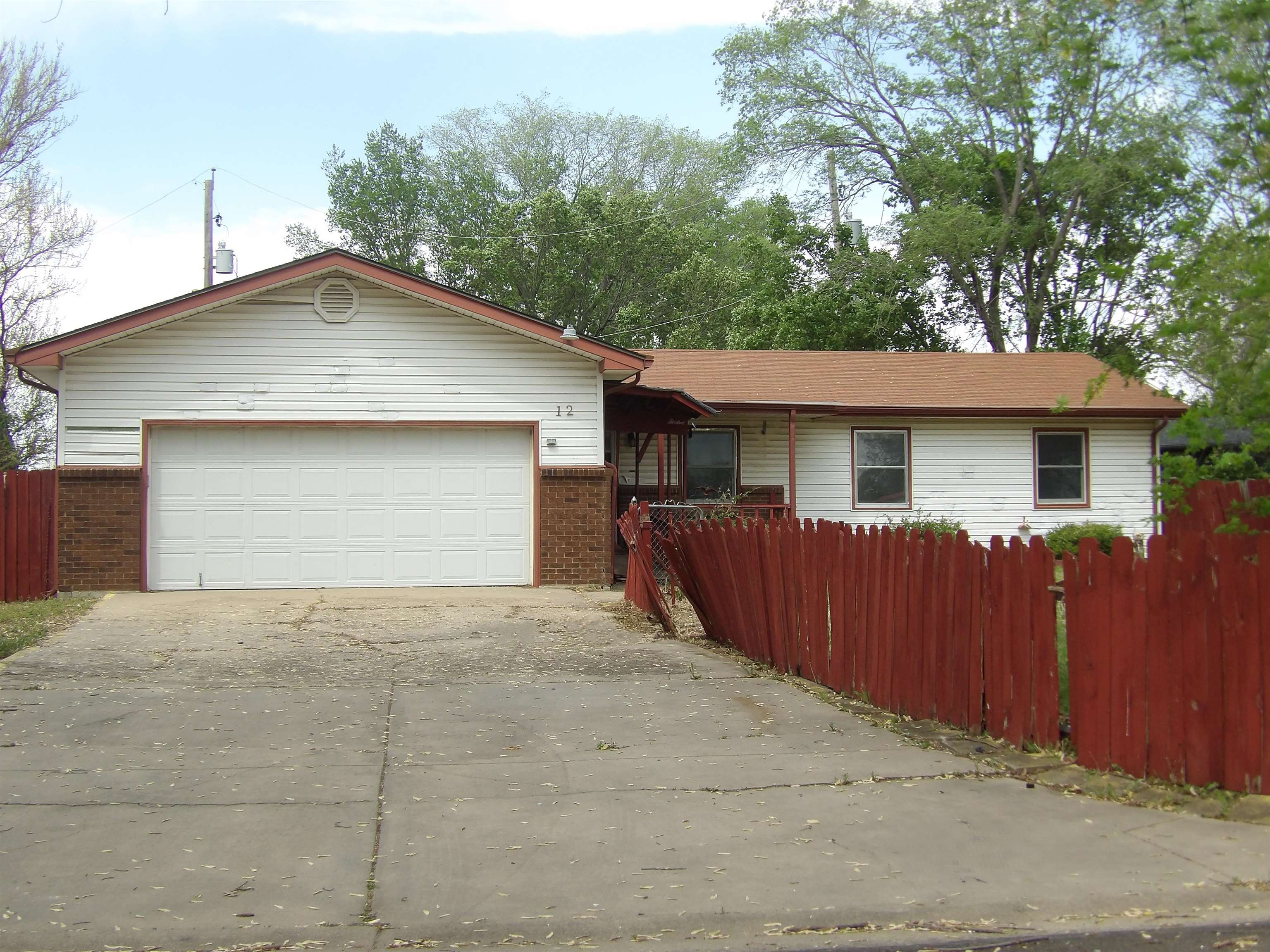 12 N Park Rd Property Photo