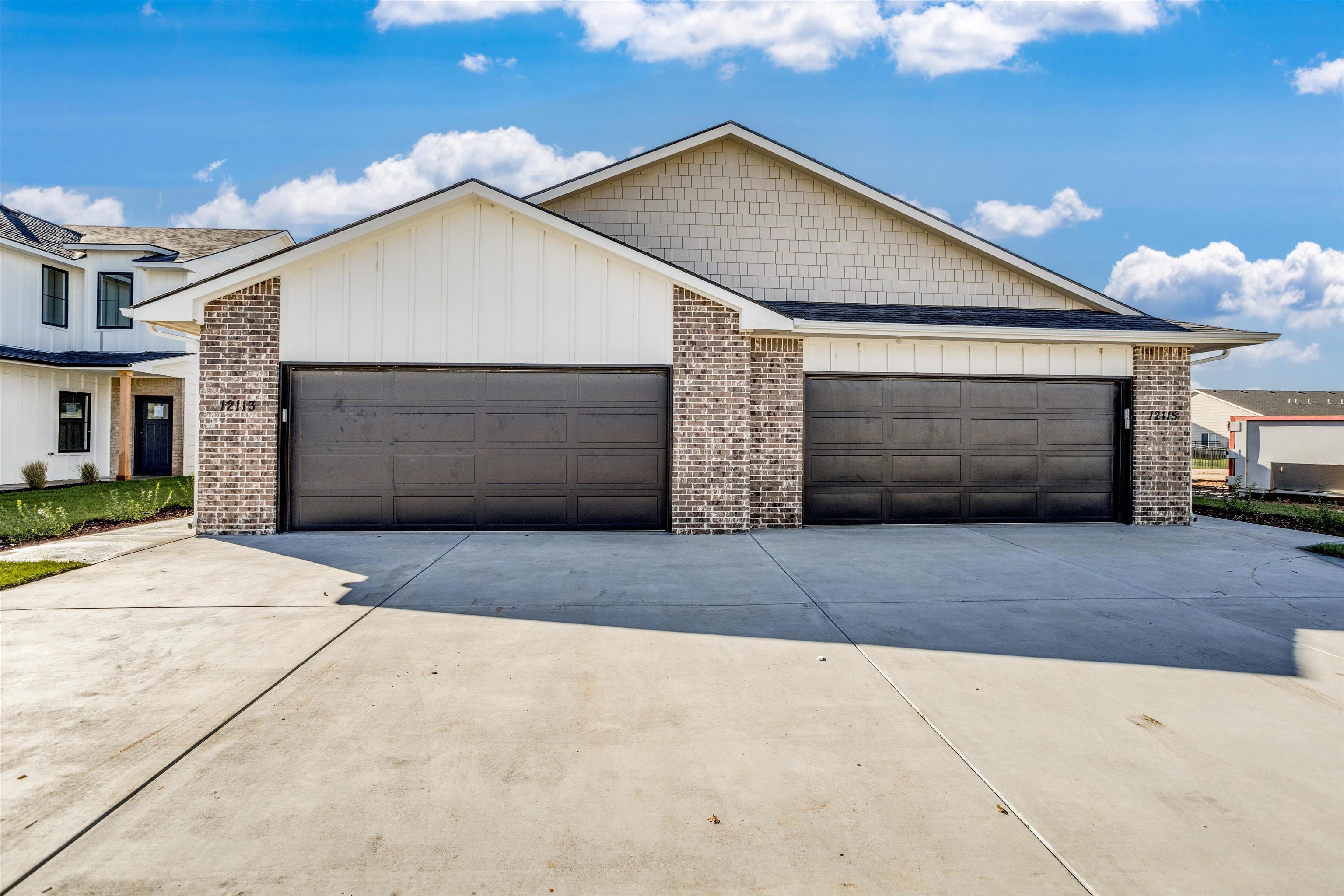 12374 W Fennec St Property Photo 1
