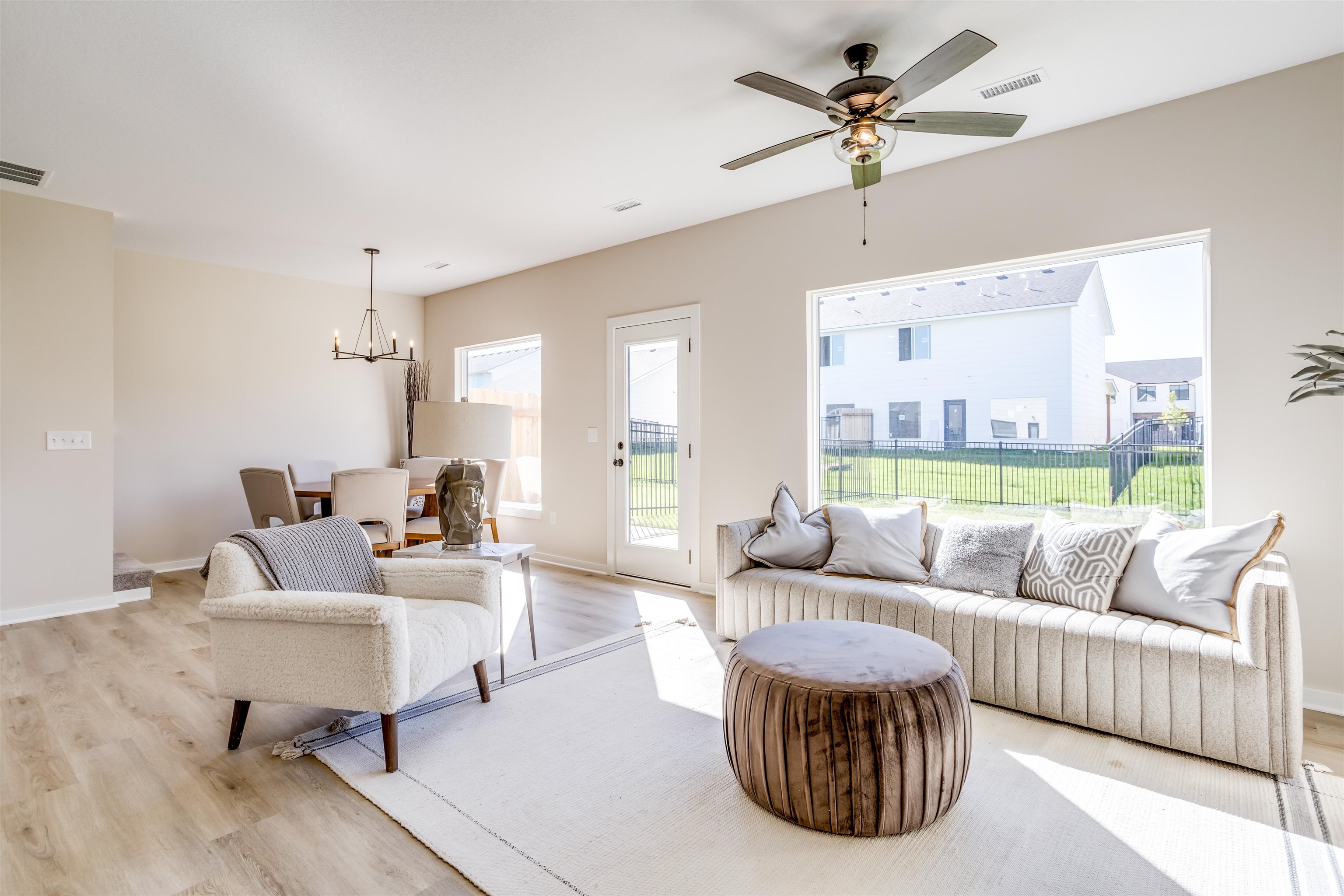 12099 W Swift Fox St Property Photo 2