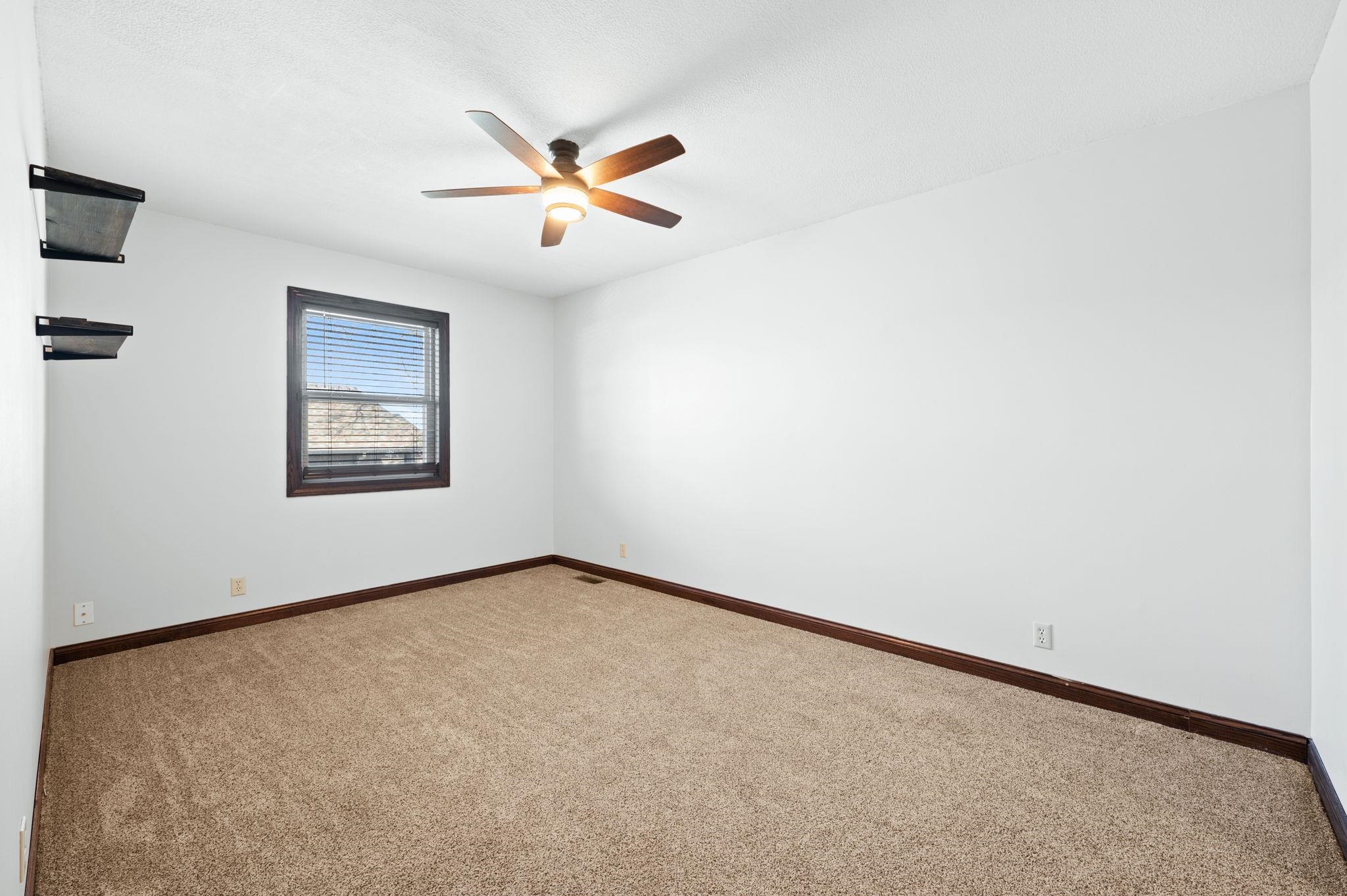 410 N Huntington Rd Property Photo 18