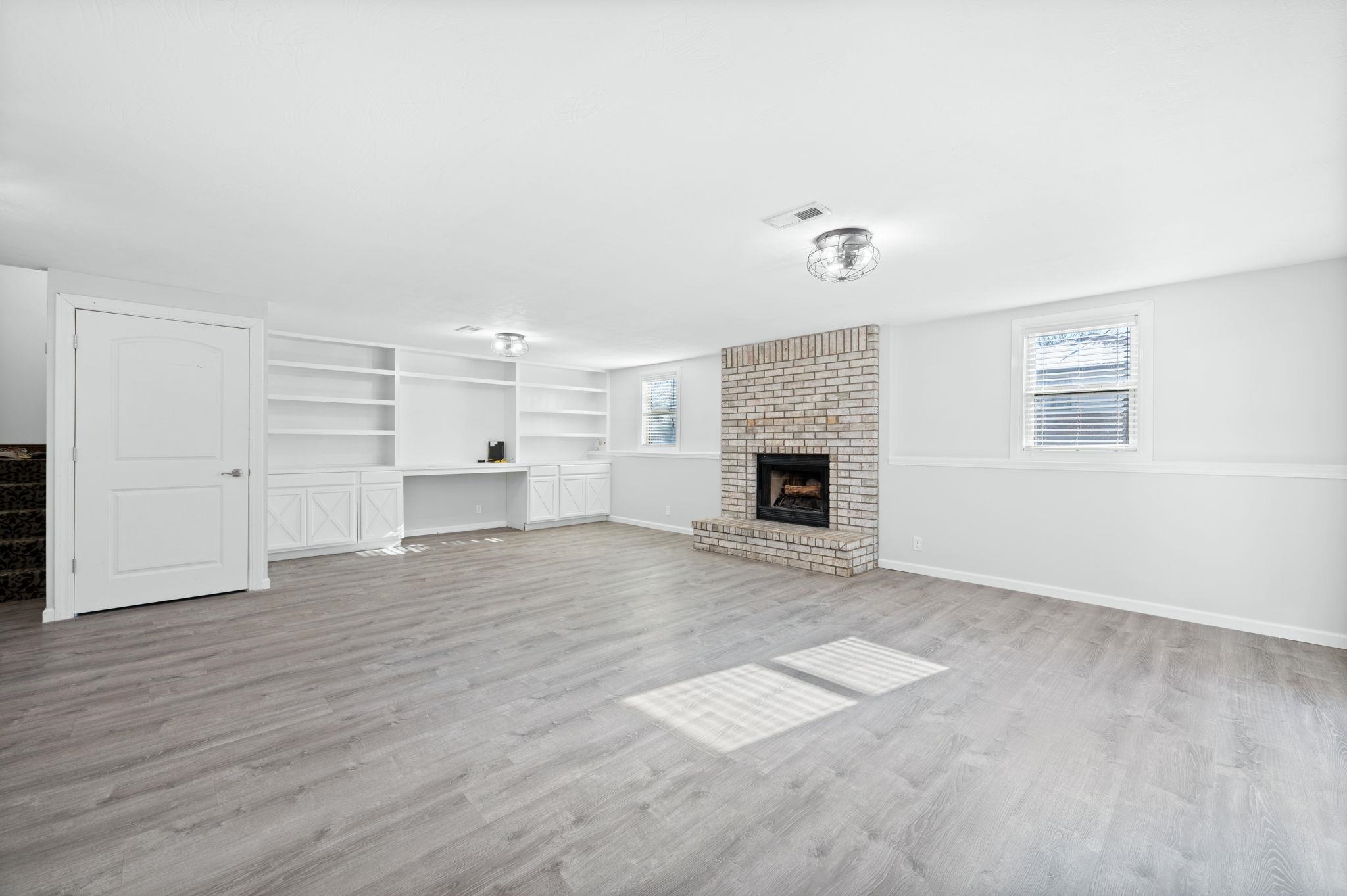410 N Huntington Rd Property Photo 19