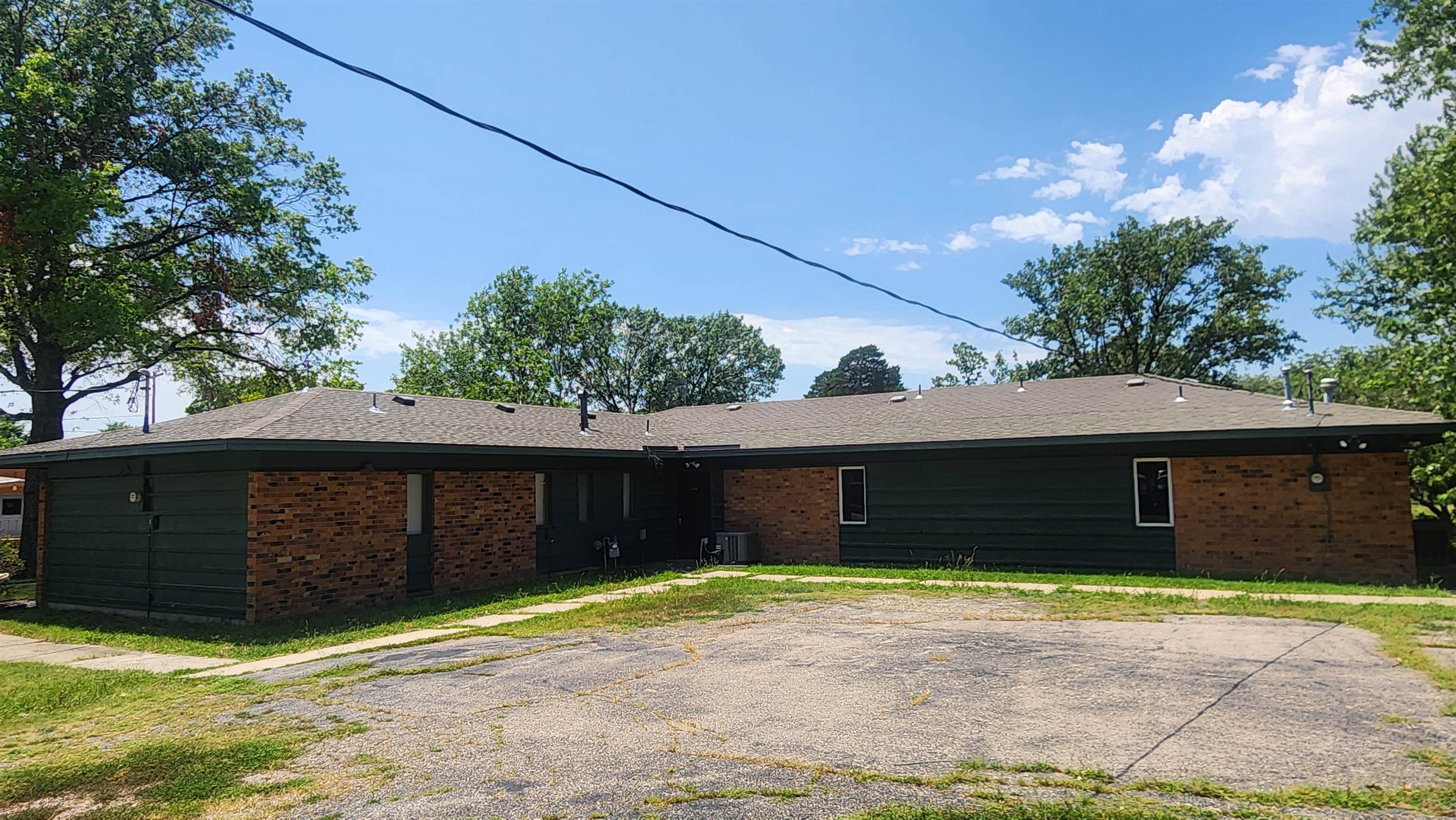 504 N Poplar St Property Photo 10