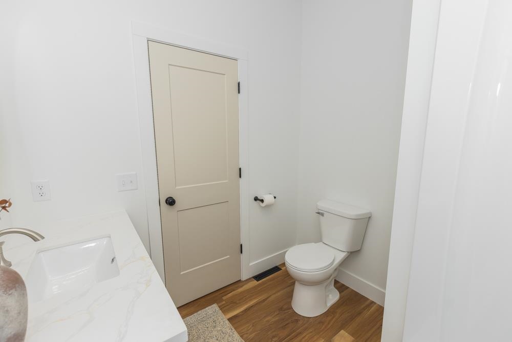 2540 Rosebud Ln Property Photo 18