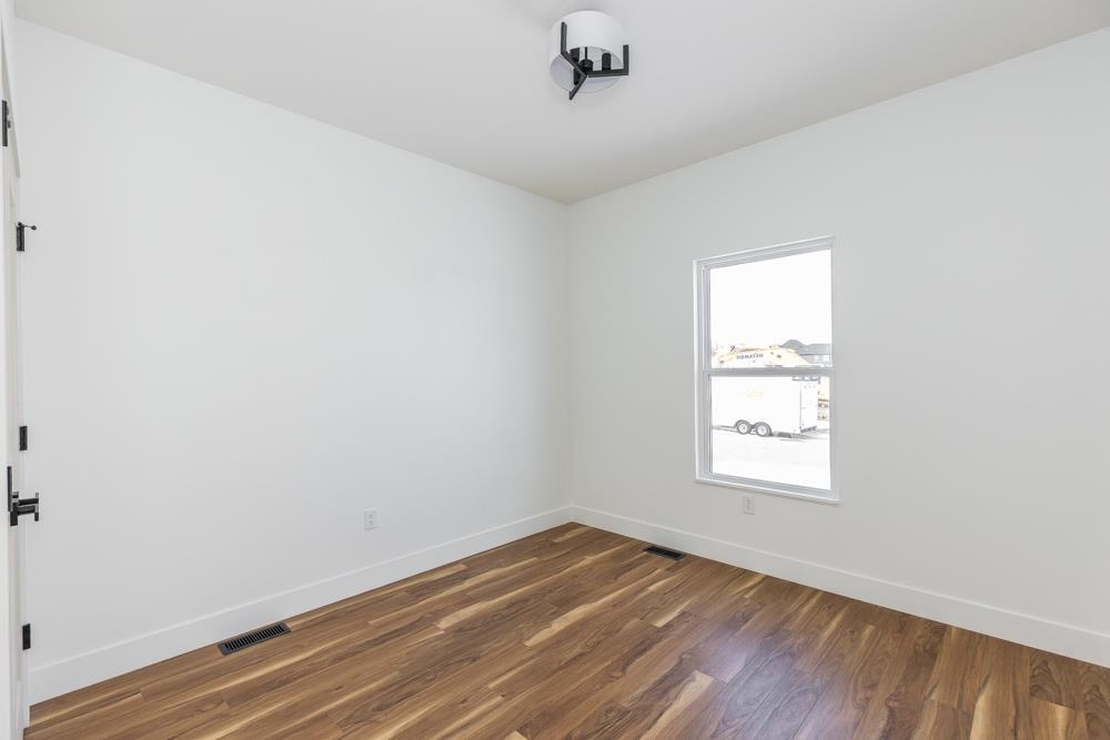 2540 Rosebud Ln Property Photo 19