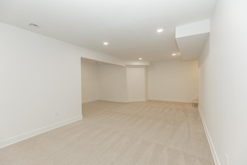 2540 Rosebud Ln Property Photo 20