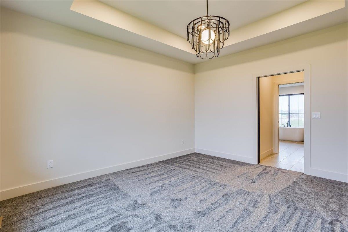 9713 W Cedar Lane Property Photo 16