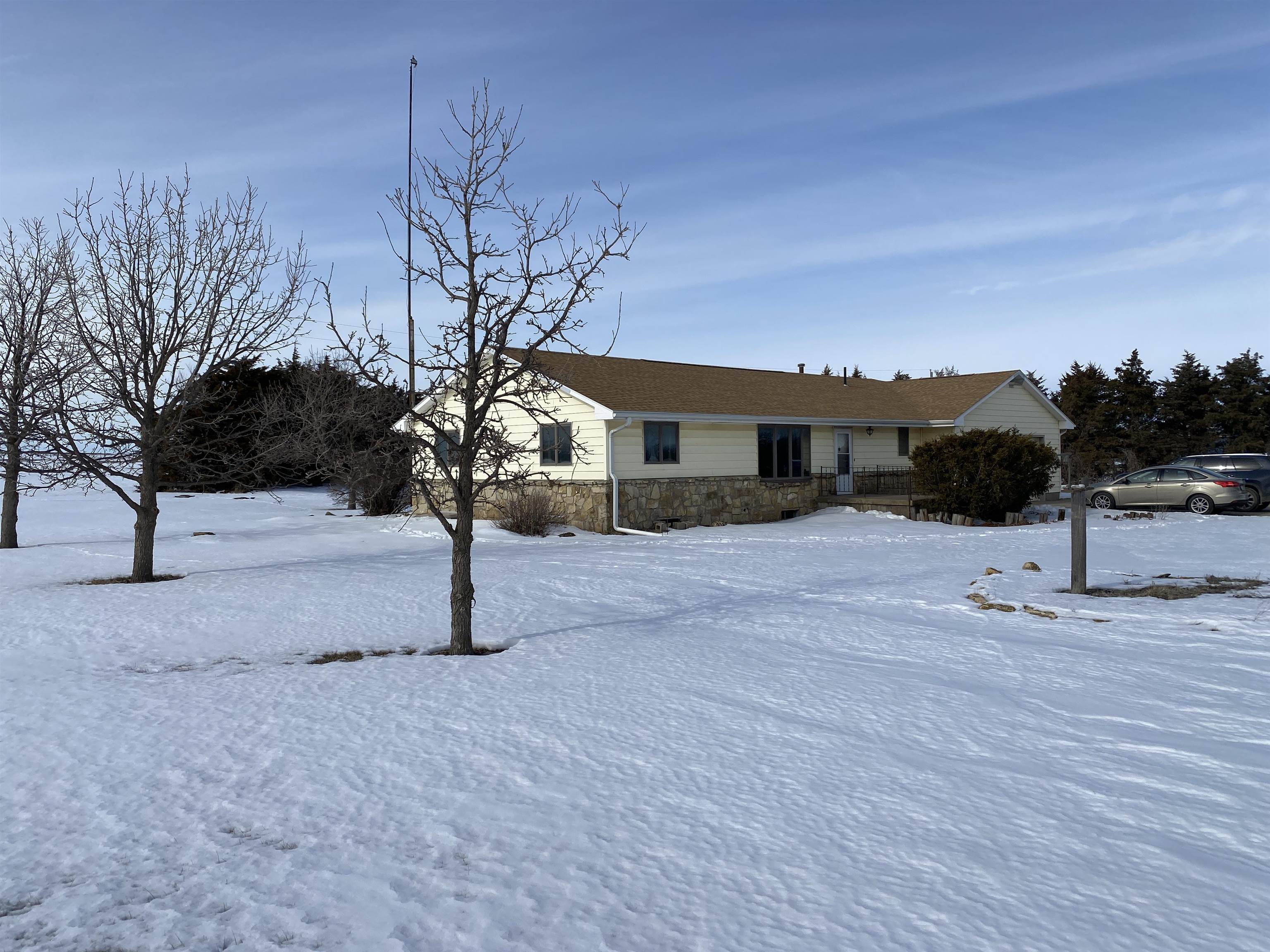 15675 Lasita Rd Property Photo 3