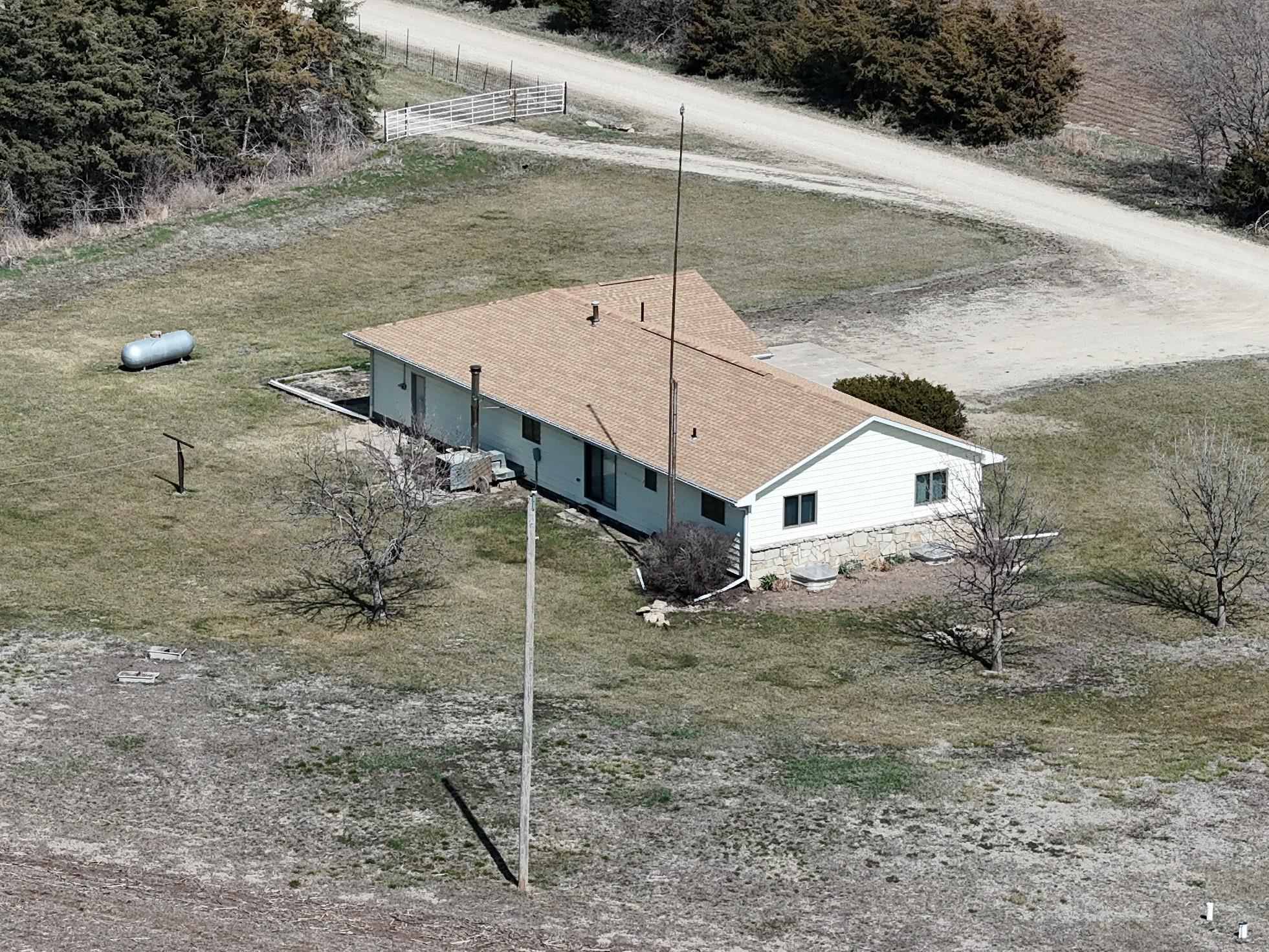 15675 Lasita Rd Property Photo 4