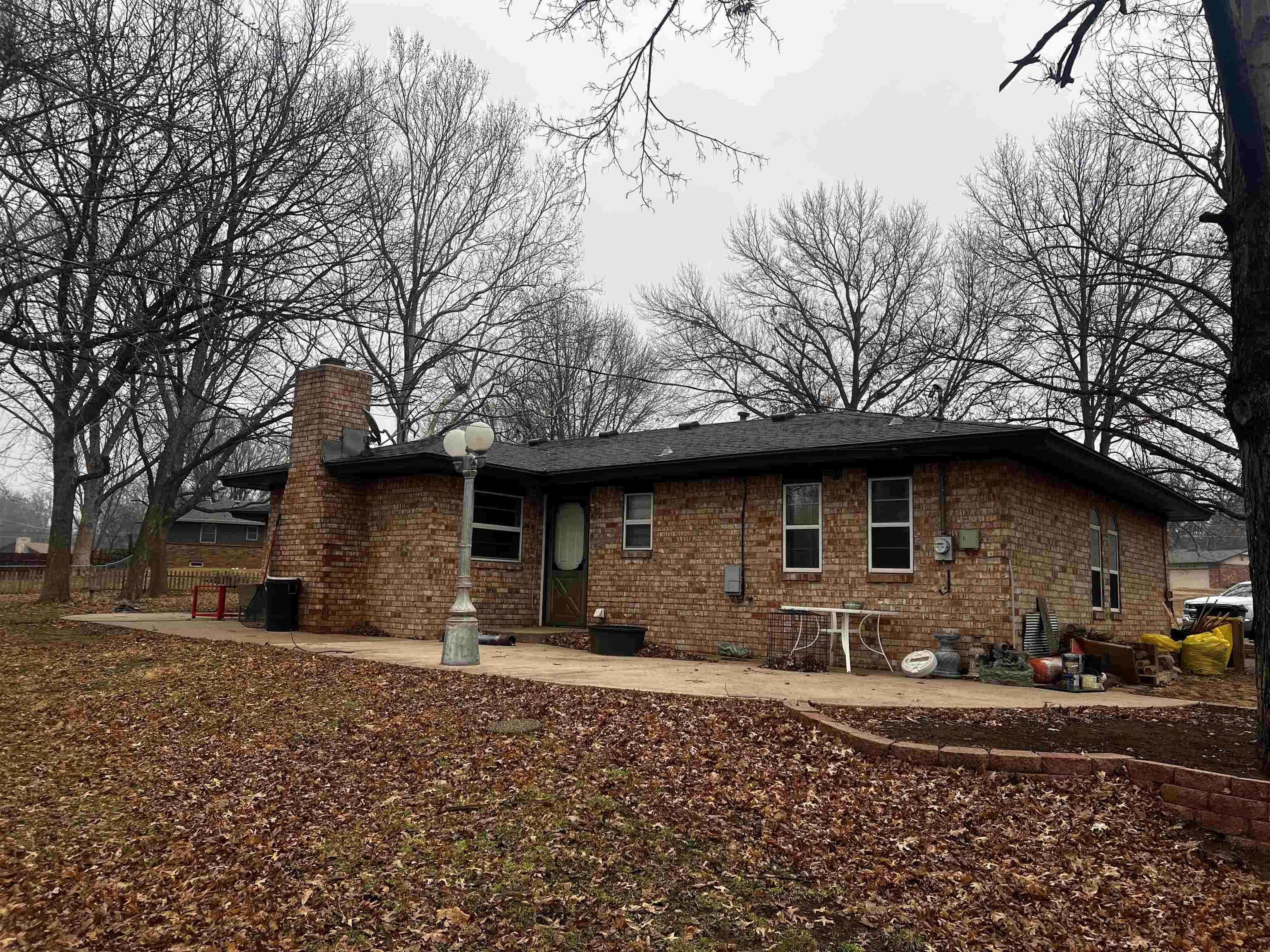 1720 E Madison Property Photo 3