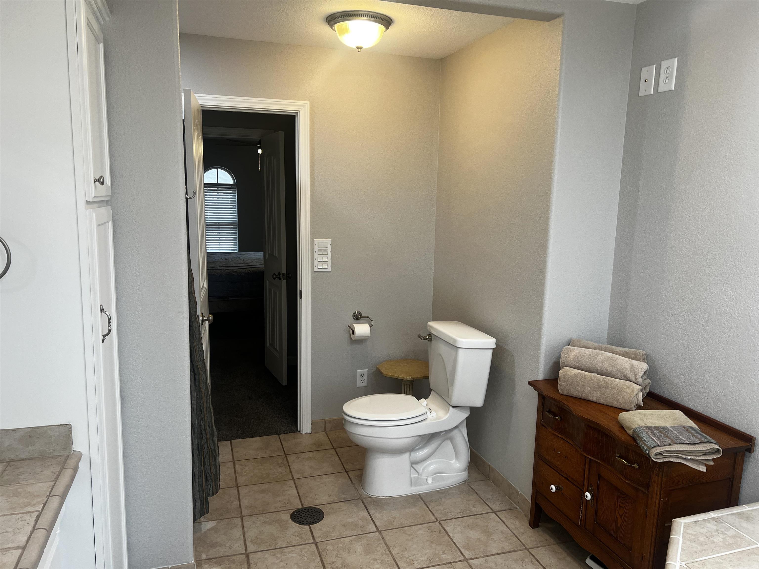 1720 E Madison Property Photo 12