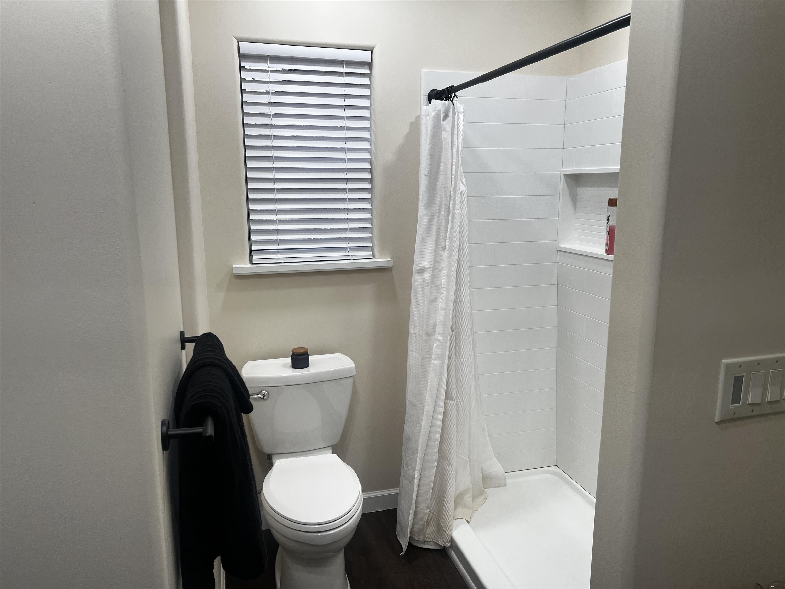 1720 E Madison Property Photo 13