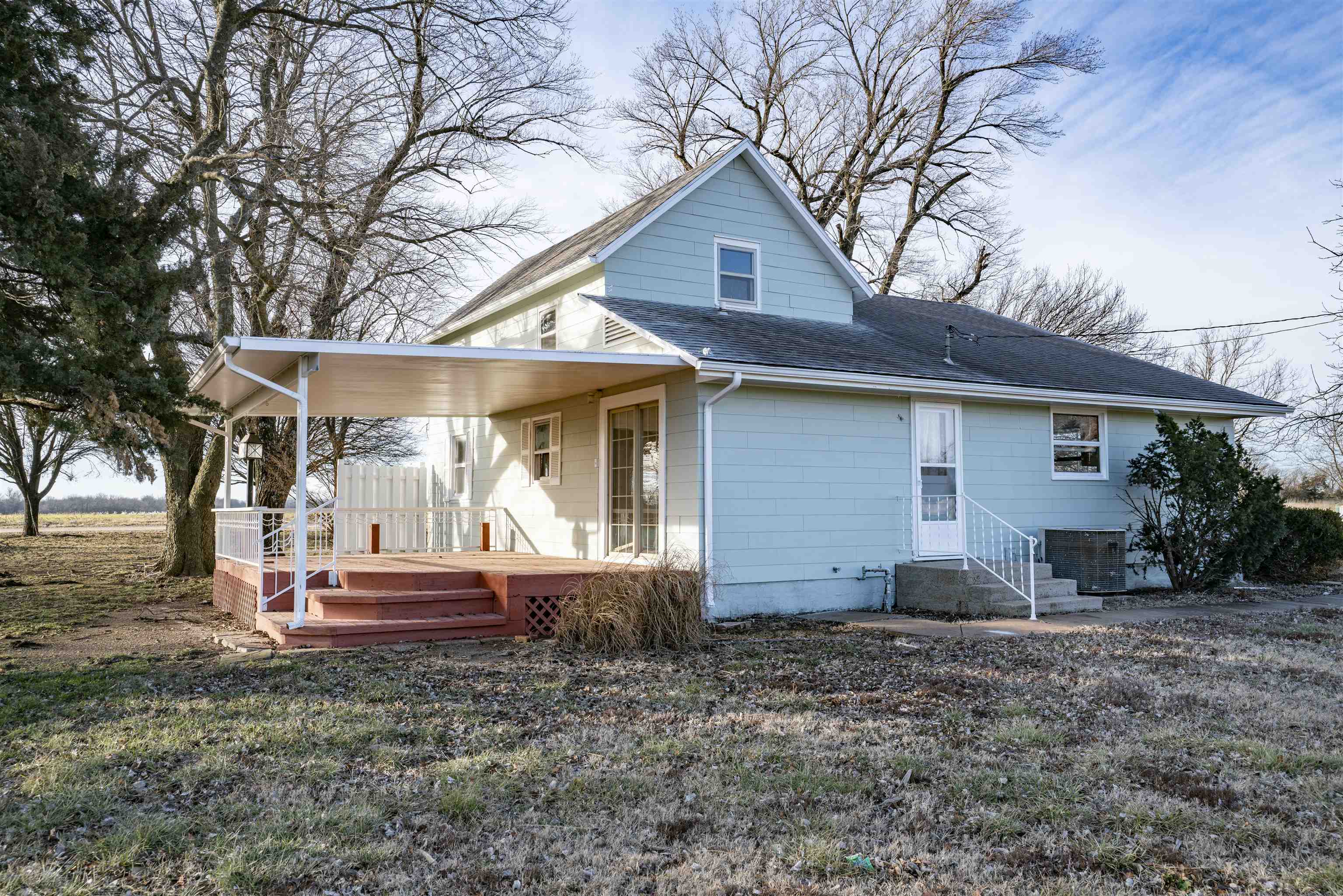 22584 2100 Rd Property Photo 8