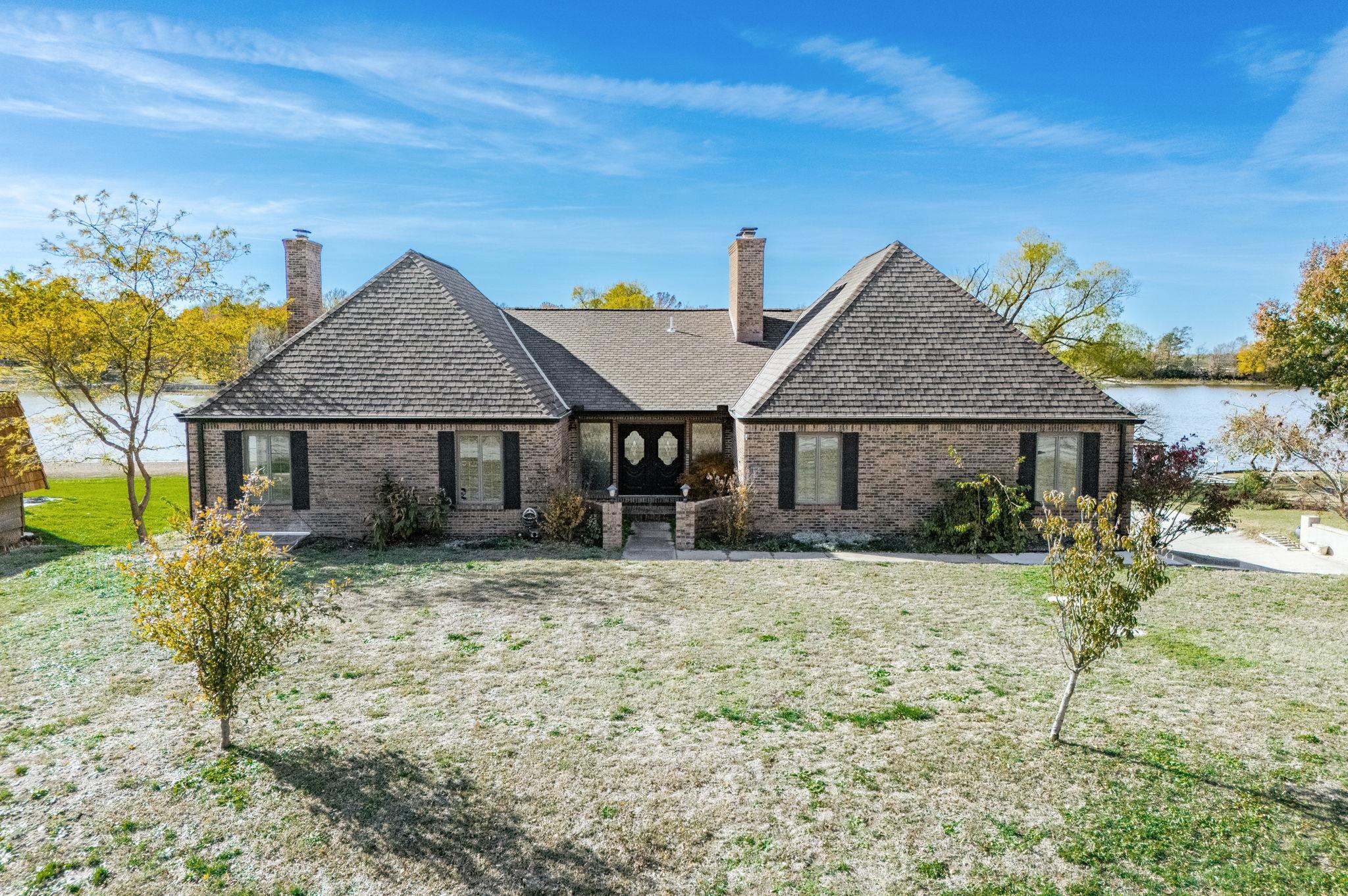 14 N Lakeview Dr Property Photo