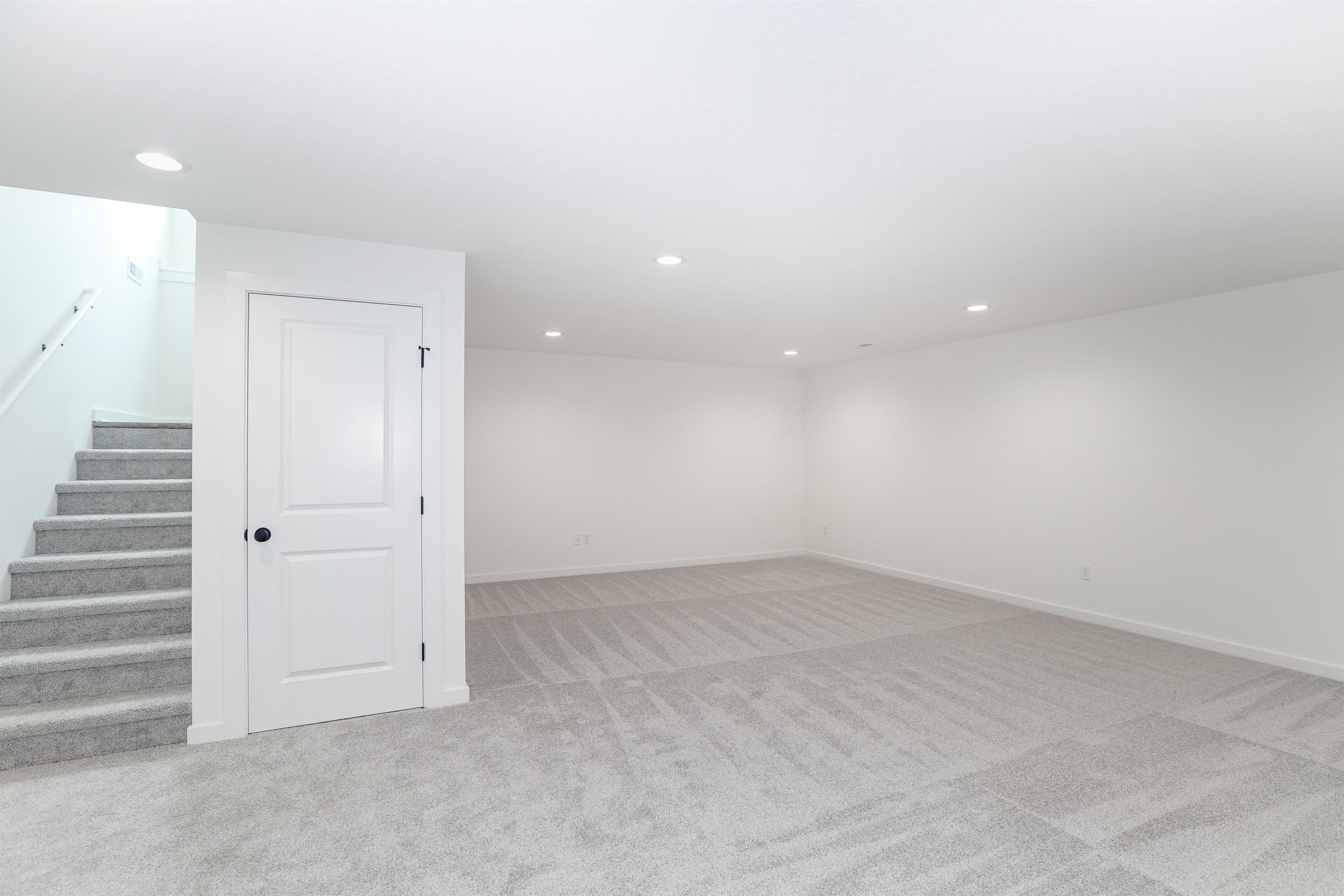 5385-5387 Pinecrest Ct Property Photo 25