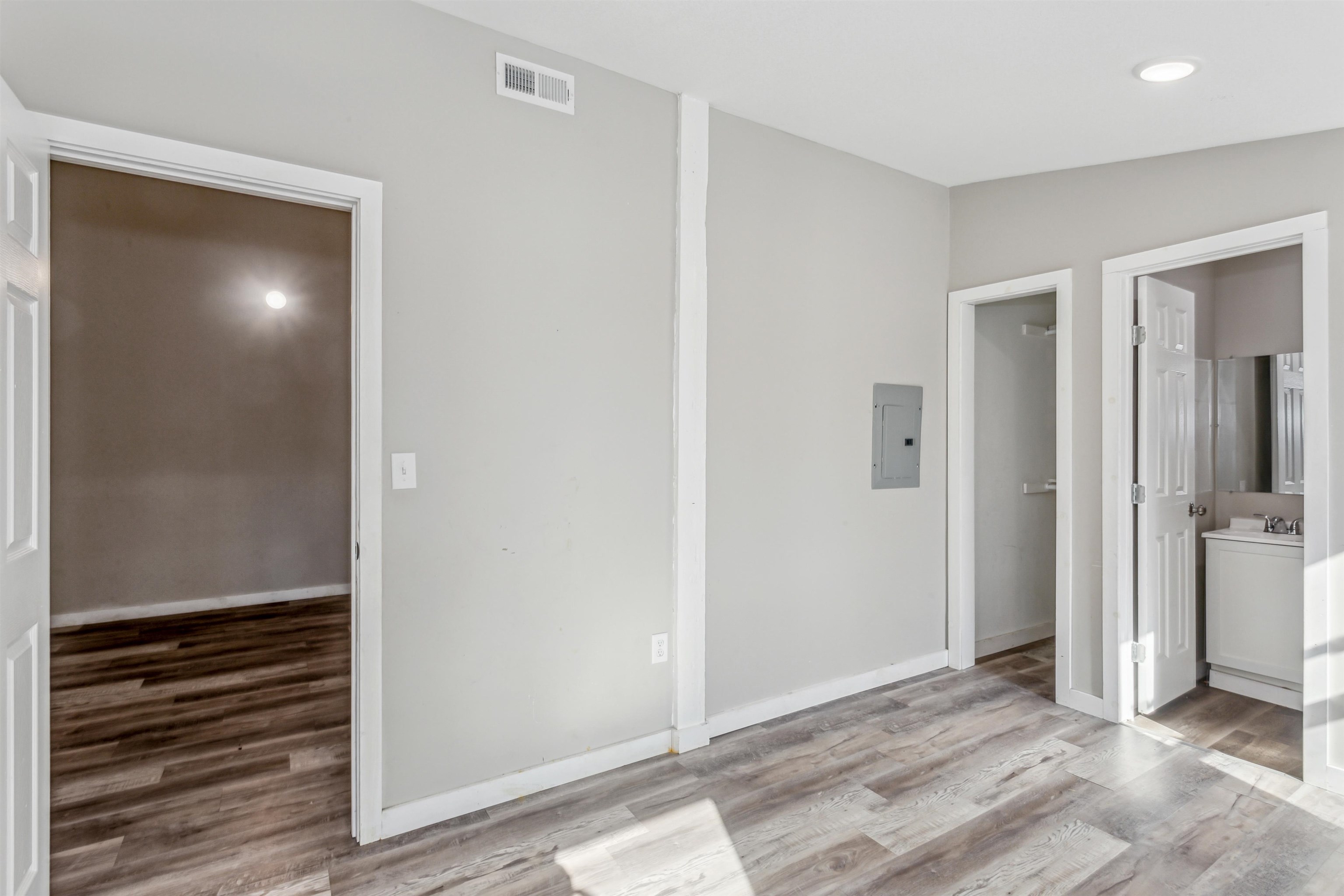 1704 S Santa Fe St Property Photo 9