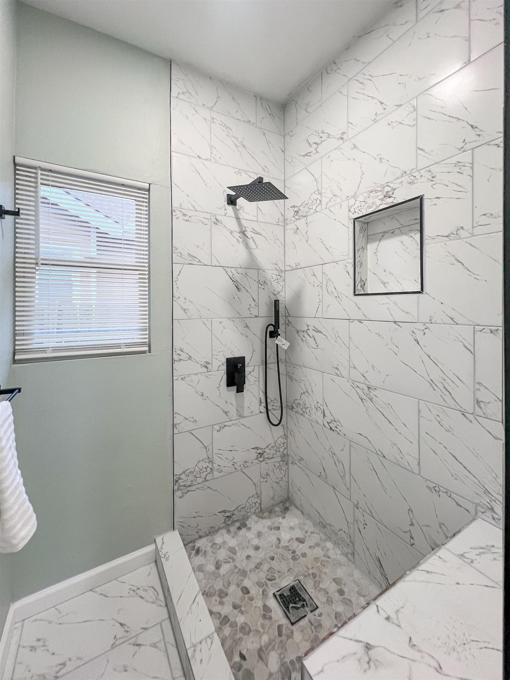 401 N Madison Ave Property Photo 10