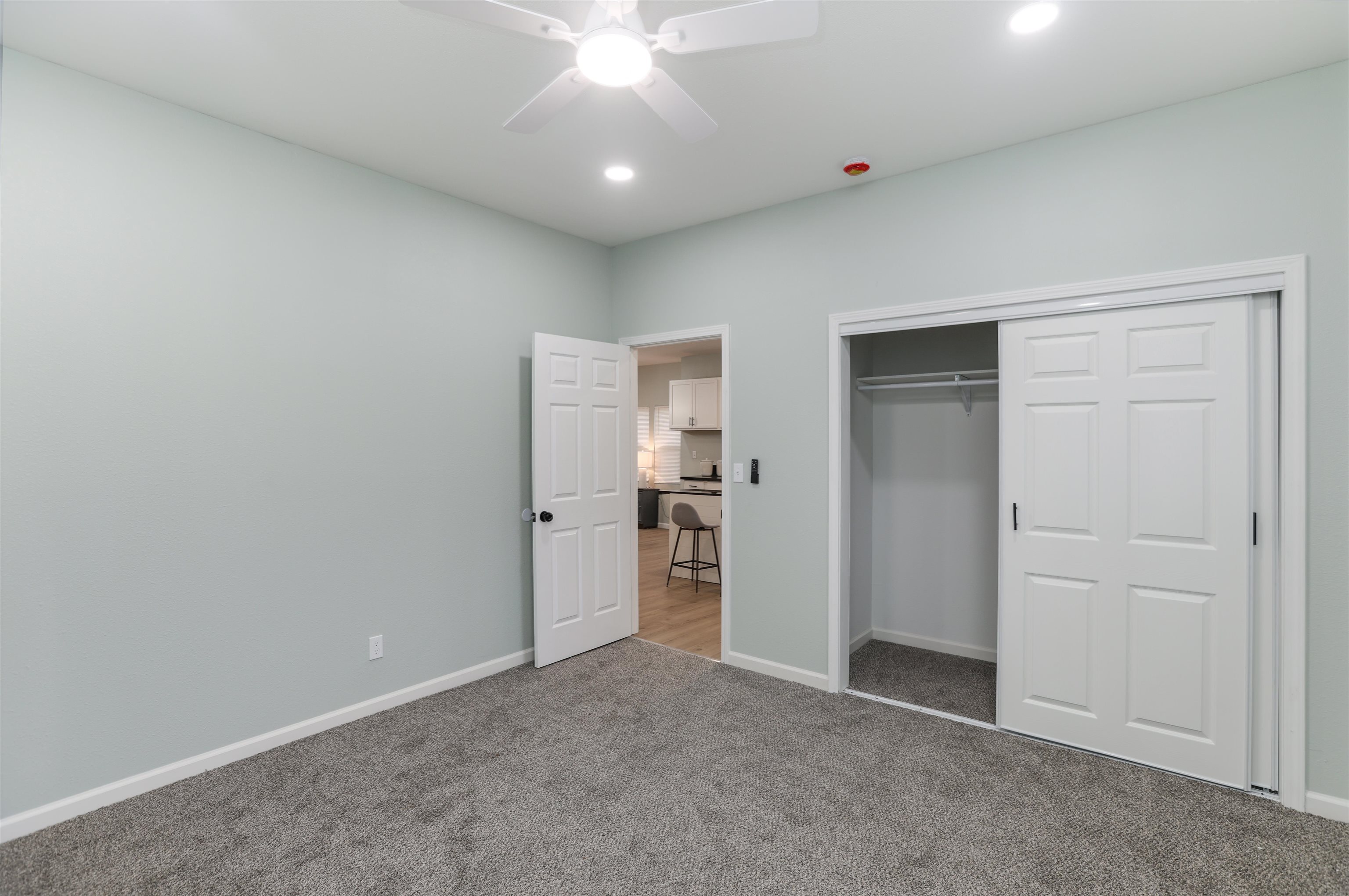 401 N Madison Ave Property Photo 14