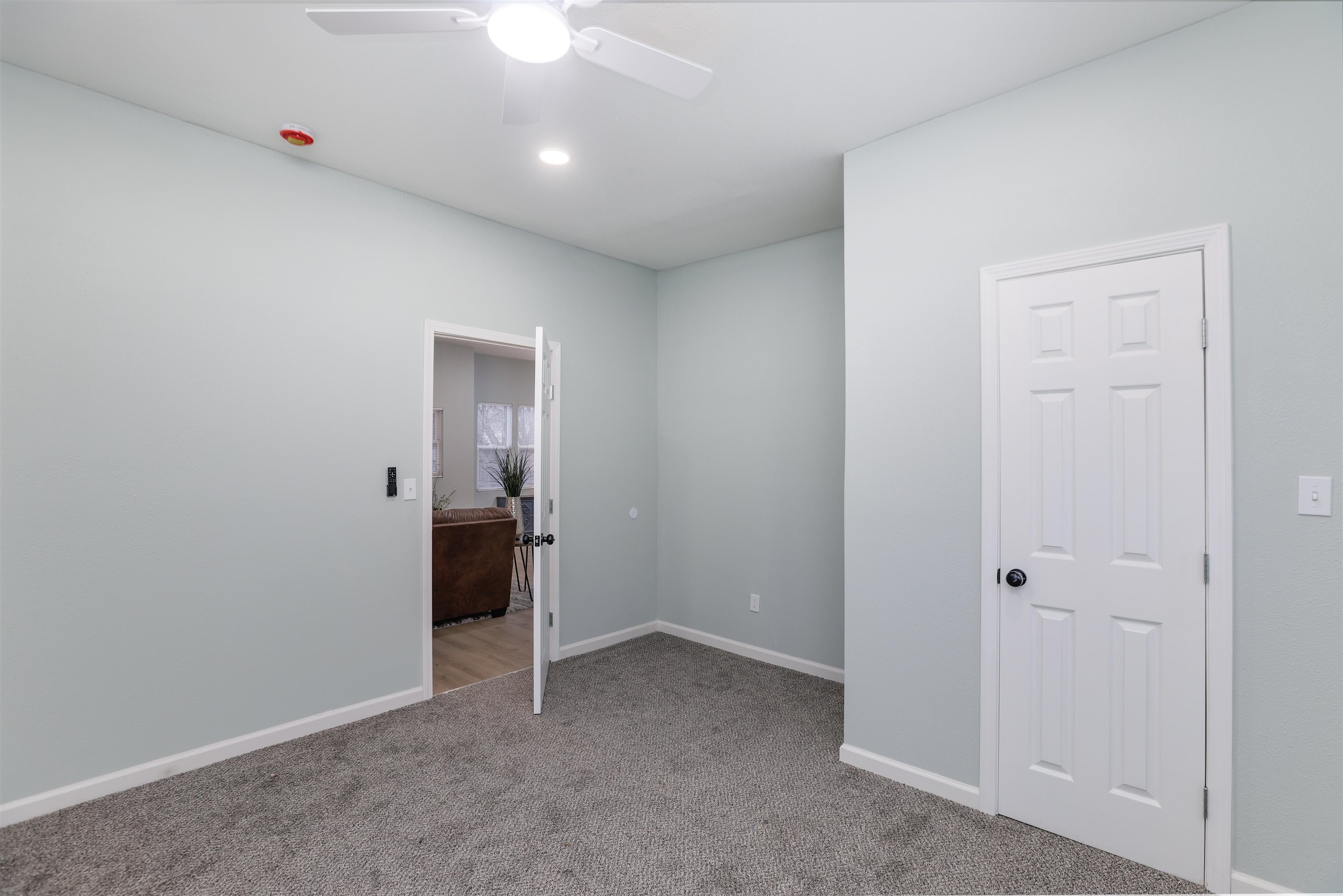 401 N Madison Ave Property Photo 16