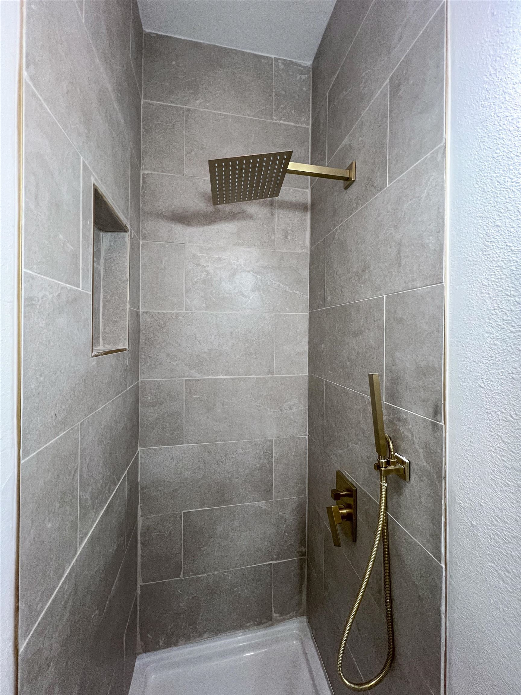 401 N Madison Ave Property Photo 18