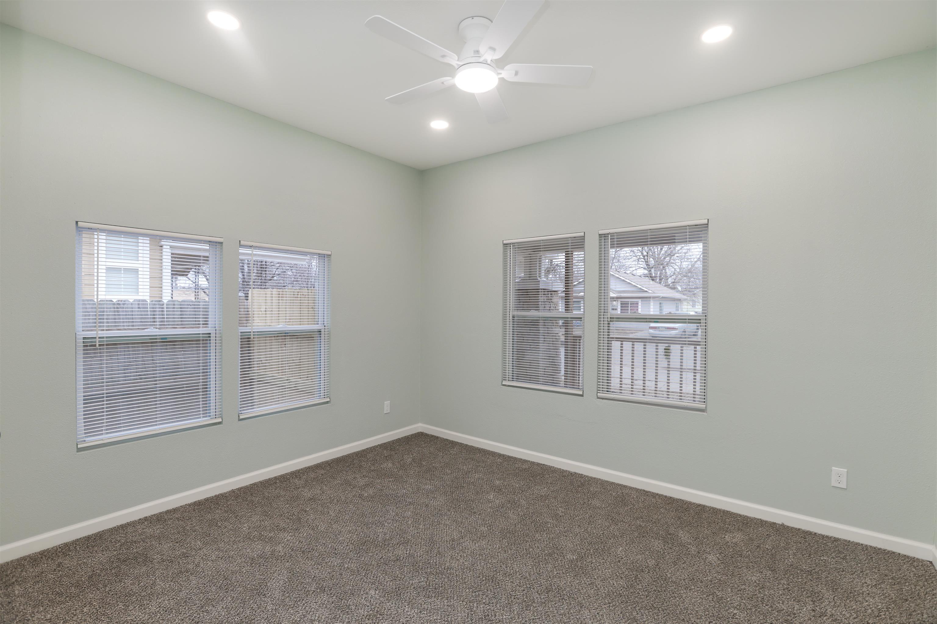 401 N Madison Ave Property Photo 28