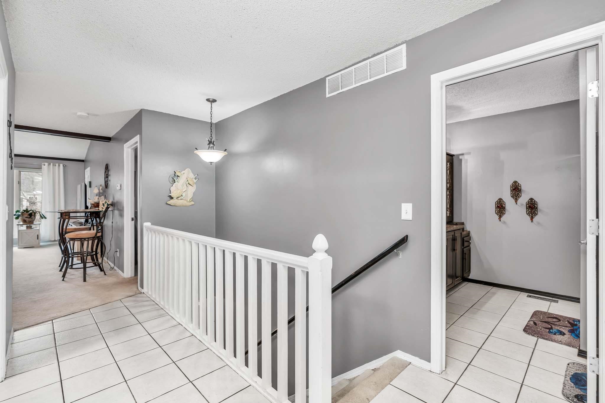 1126 N Bayshore Dr Property Photo 5