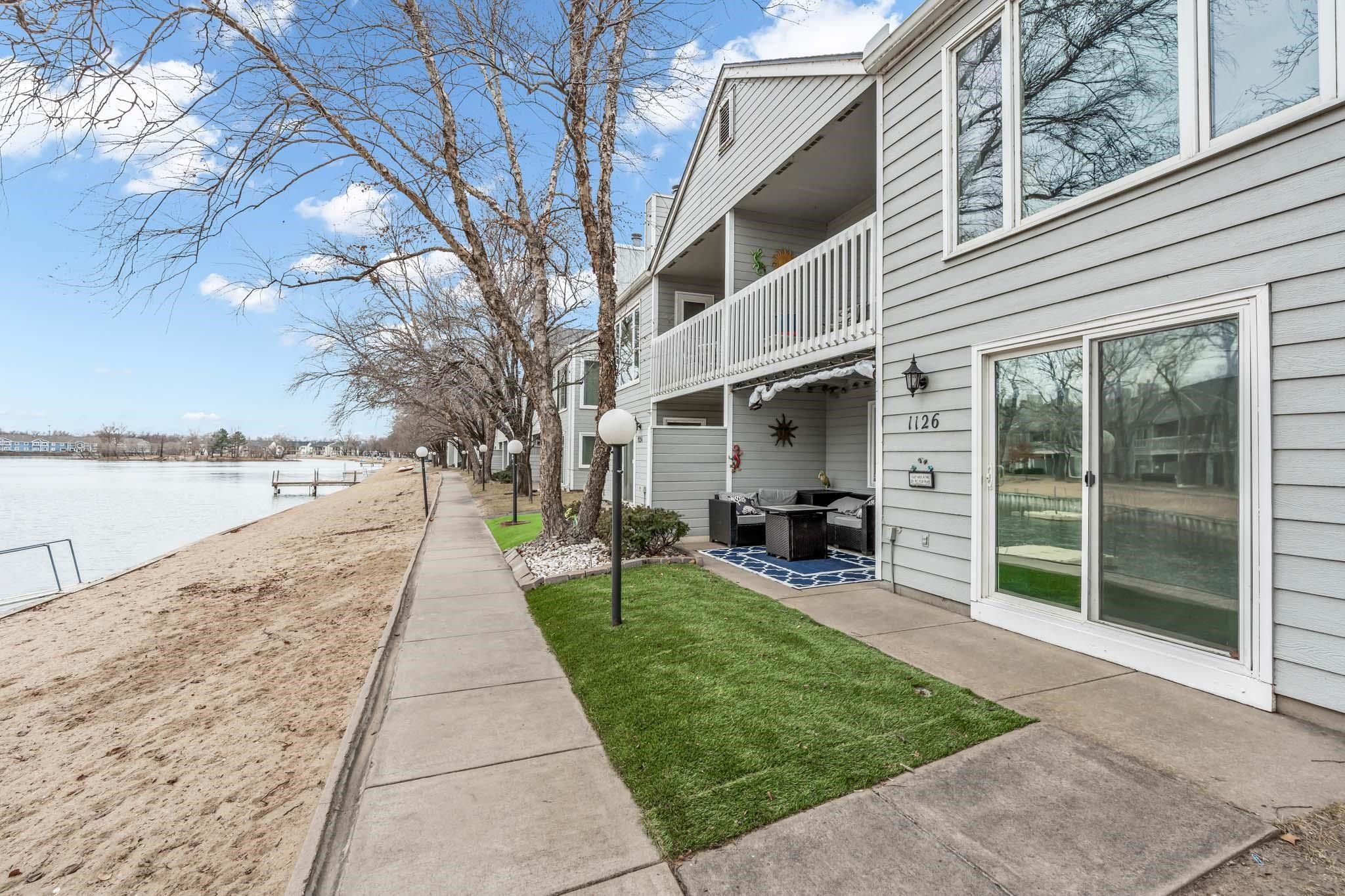 1126 N Bayshore Dr Property Photo 27
