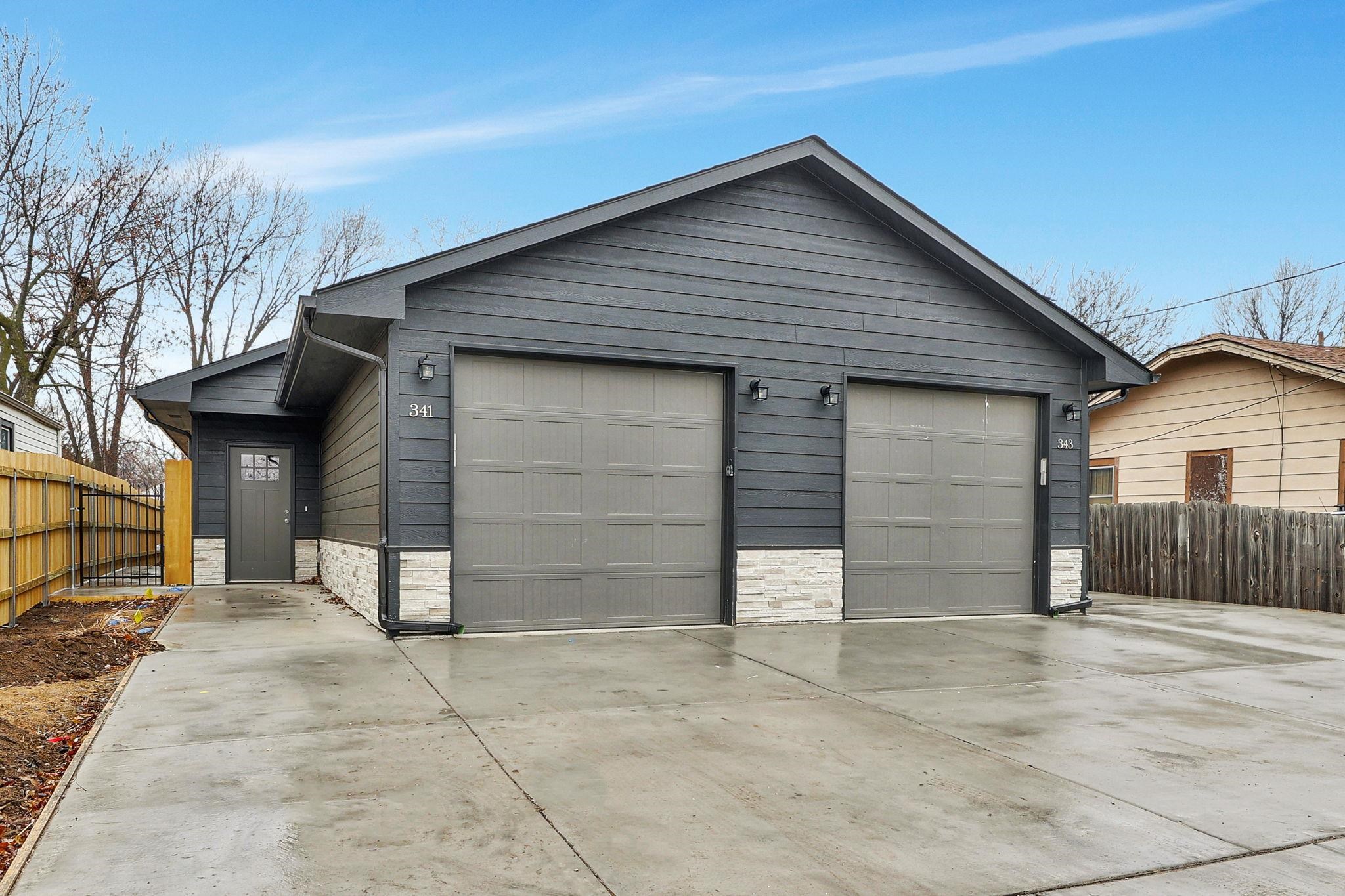 341 N Joann Property Photo 2