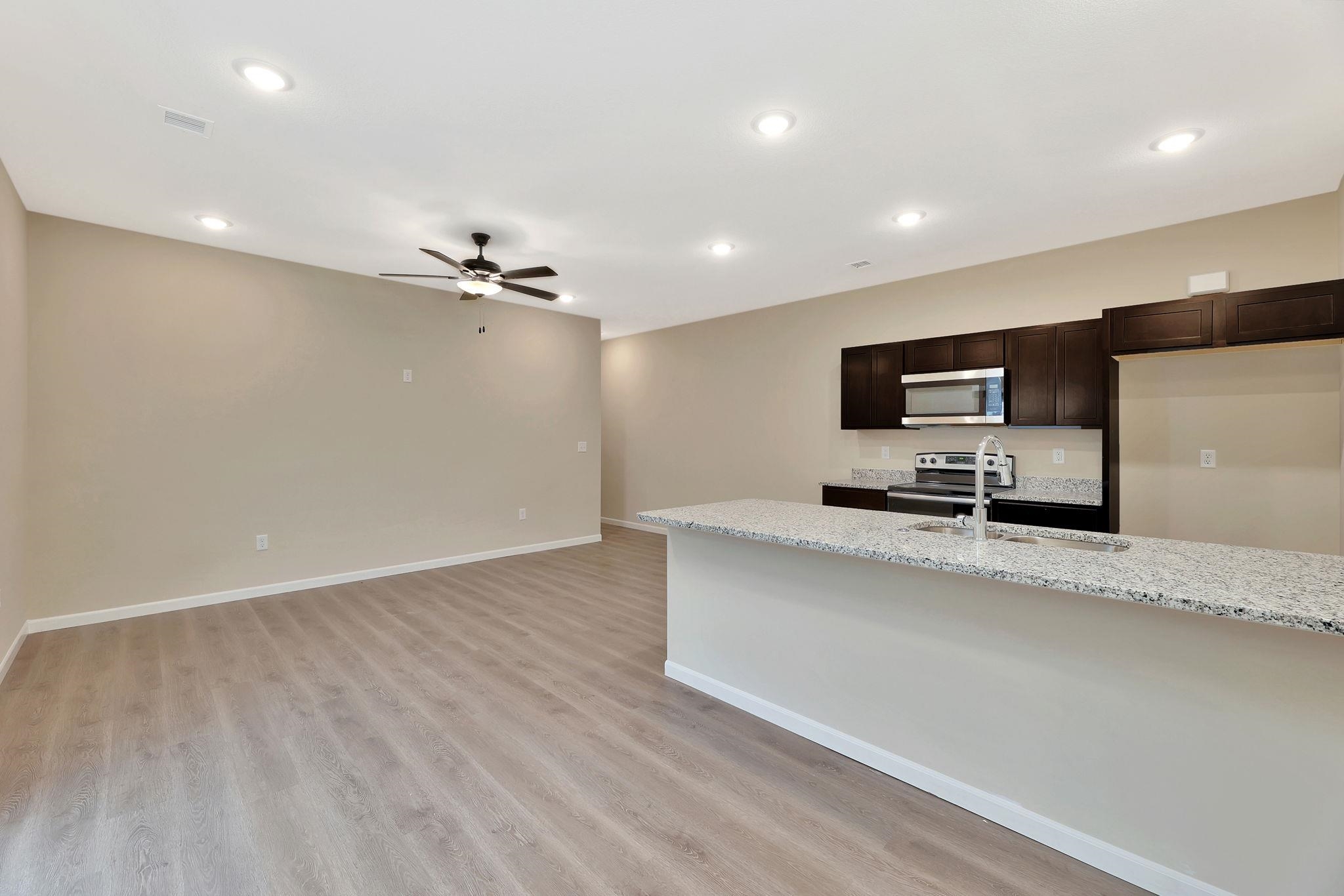 341 N Joann Property Photo 12
