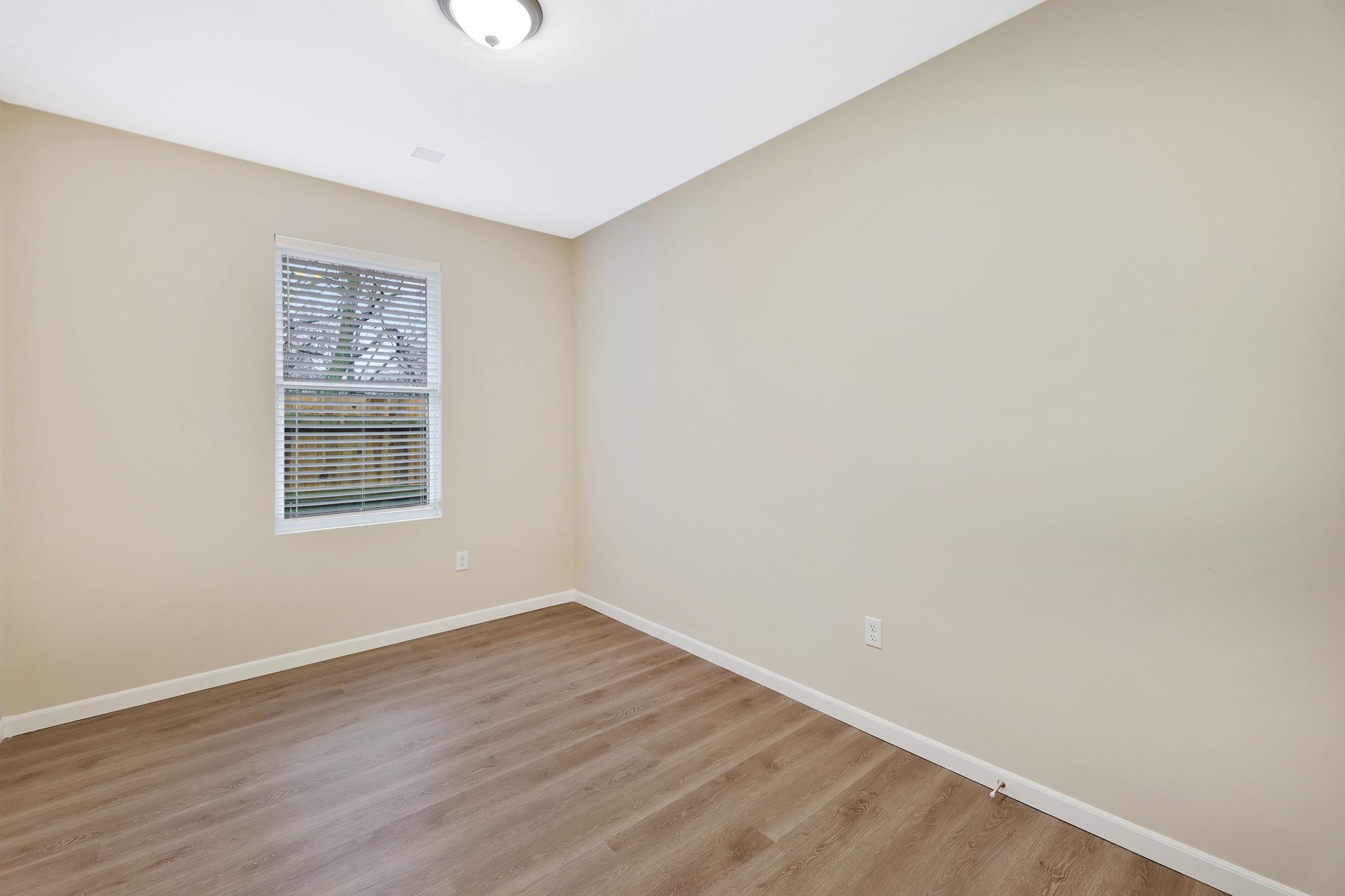 341 N Joann Property Photo 23