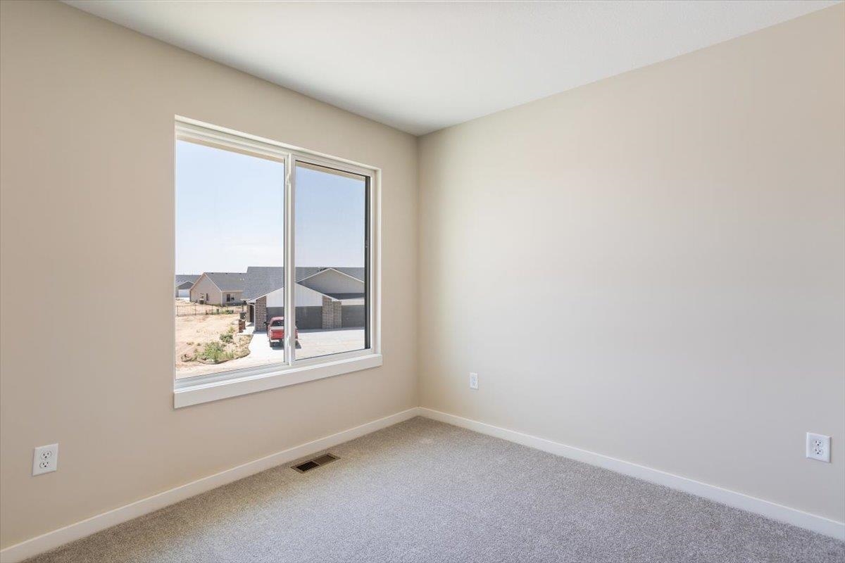 12353-12355 W Blanford St Property Photo 10